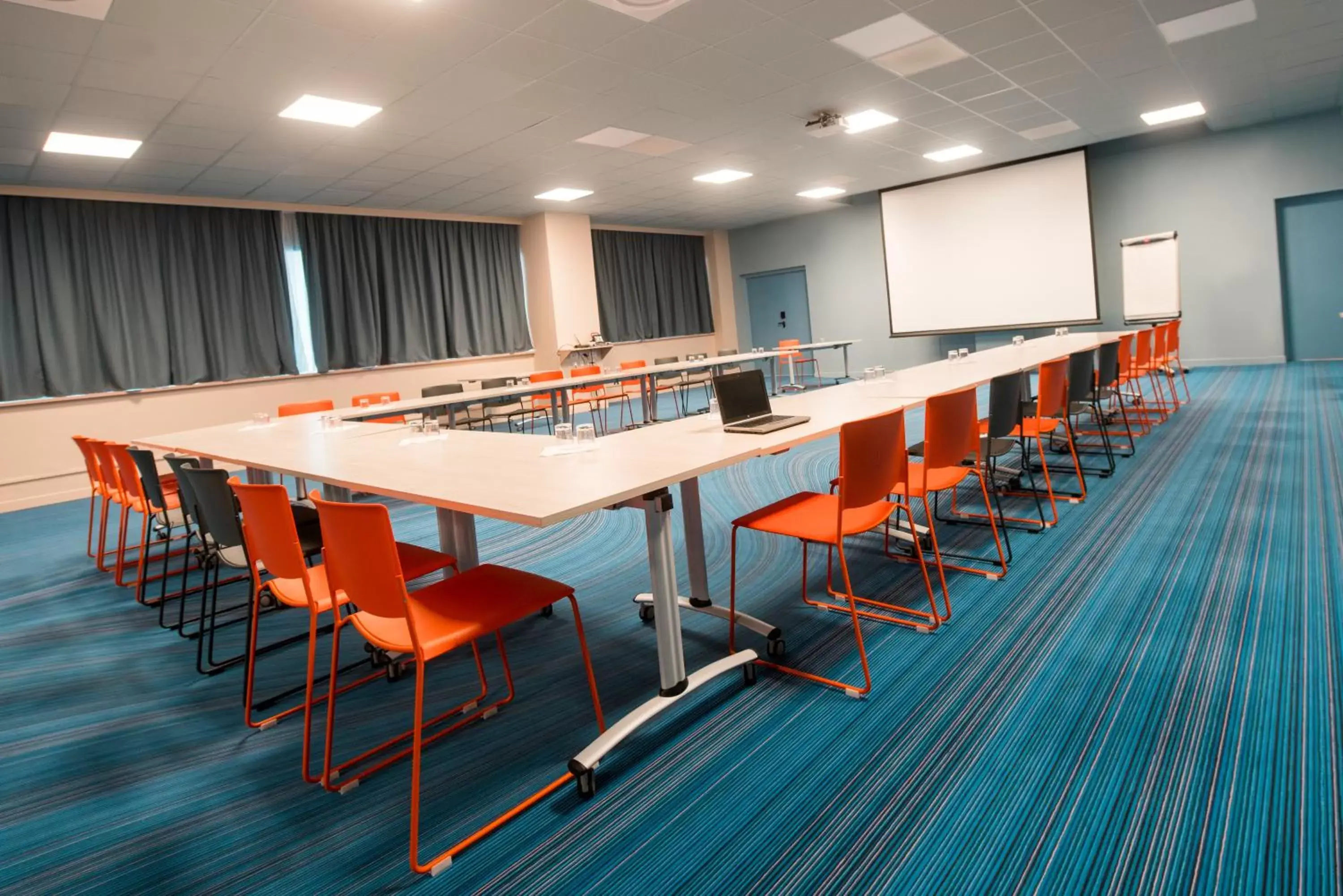 Business facilities in ibis Styles Toulon Centre Port