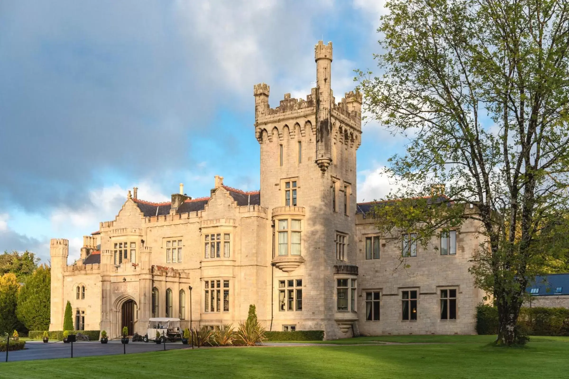 Facade/entrance, Property Building in Lough Eske Castle