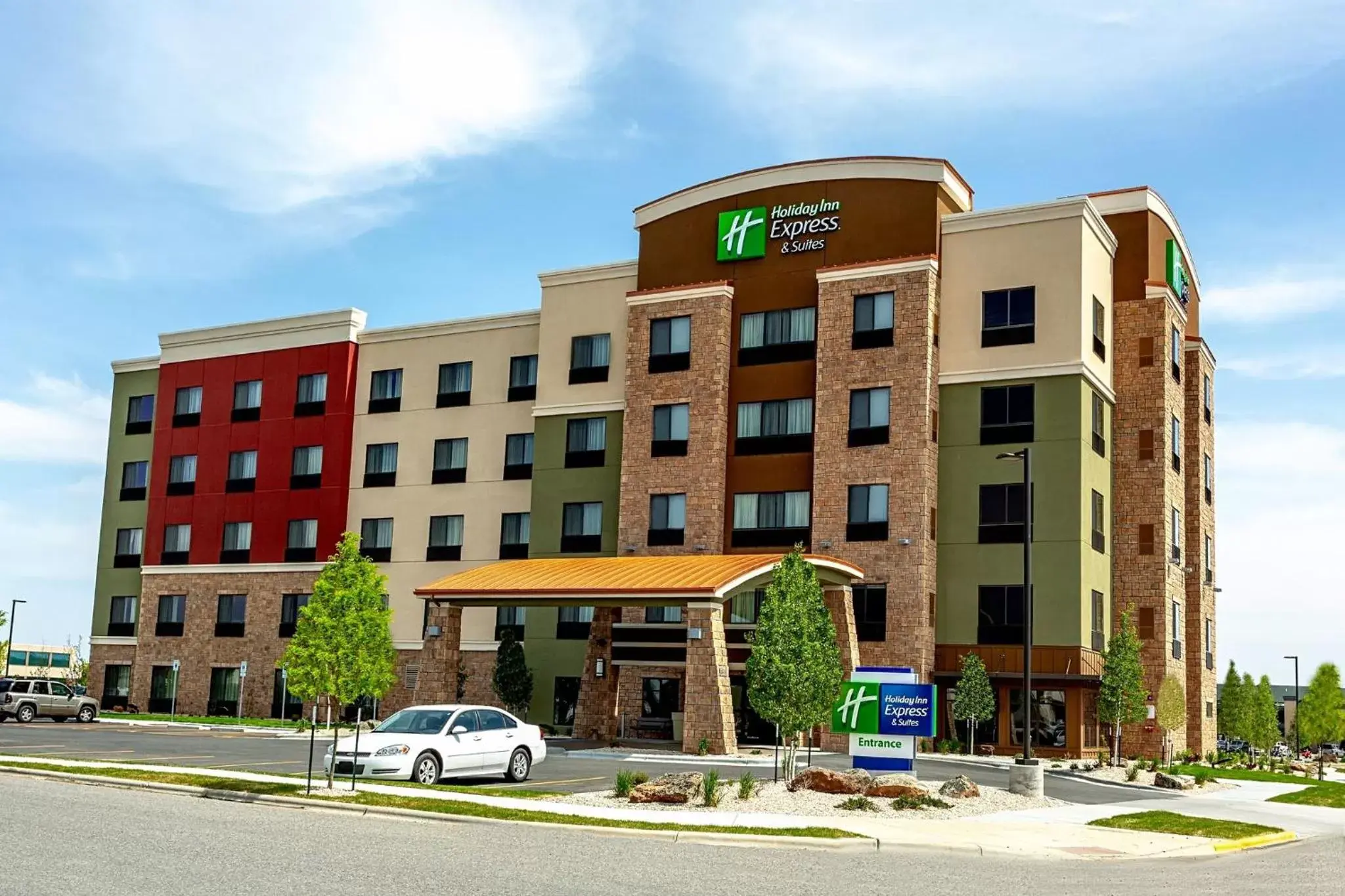 Property Building in Holiday Inn Express Hotel & Suites Billings, an IHG Hotel