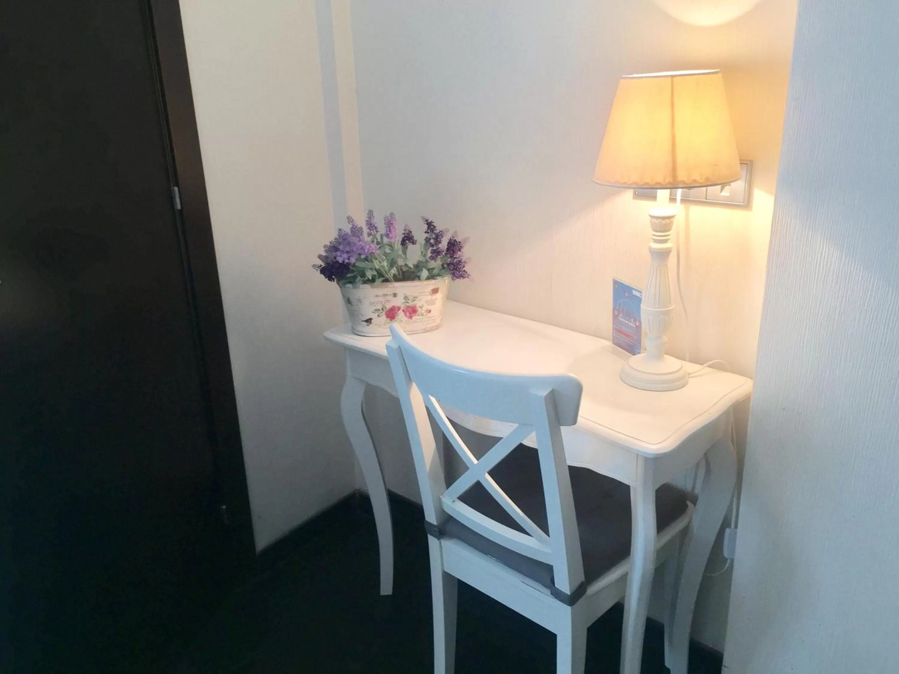 Seating area in Barcelona Fifteen central Aparthotel