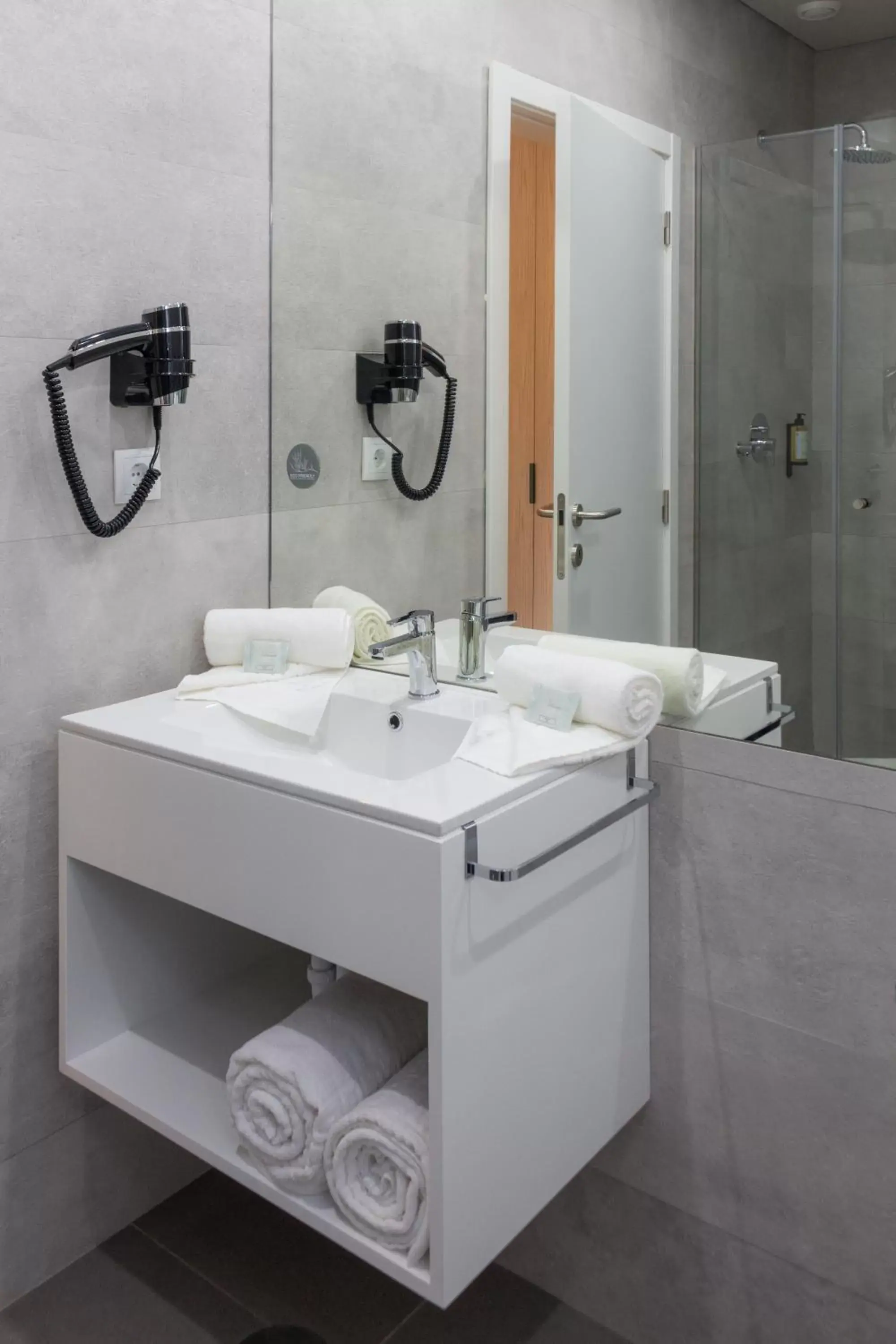 Bathroom in Meu Hotel Porto Gandra