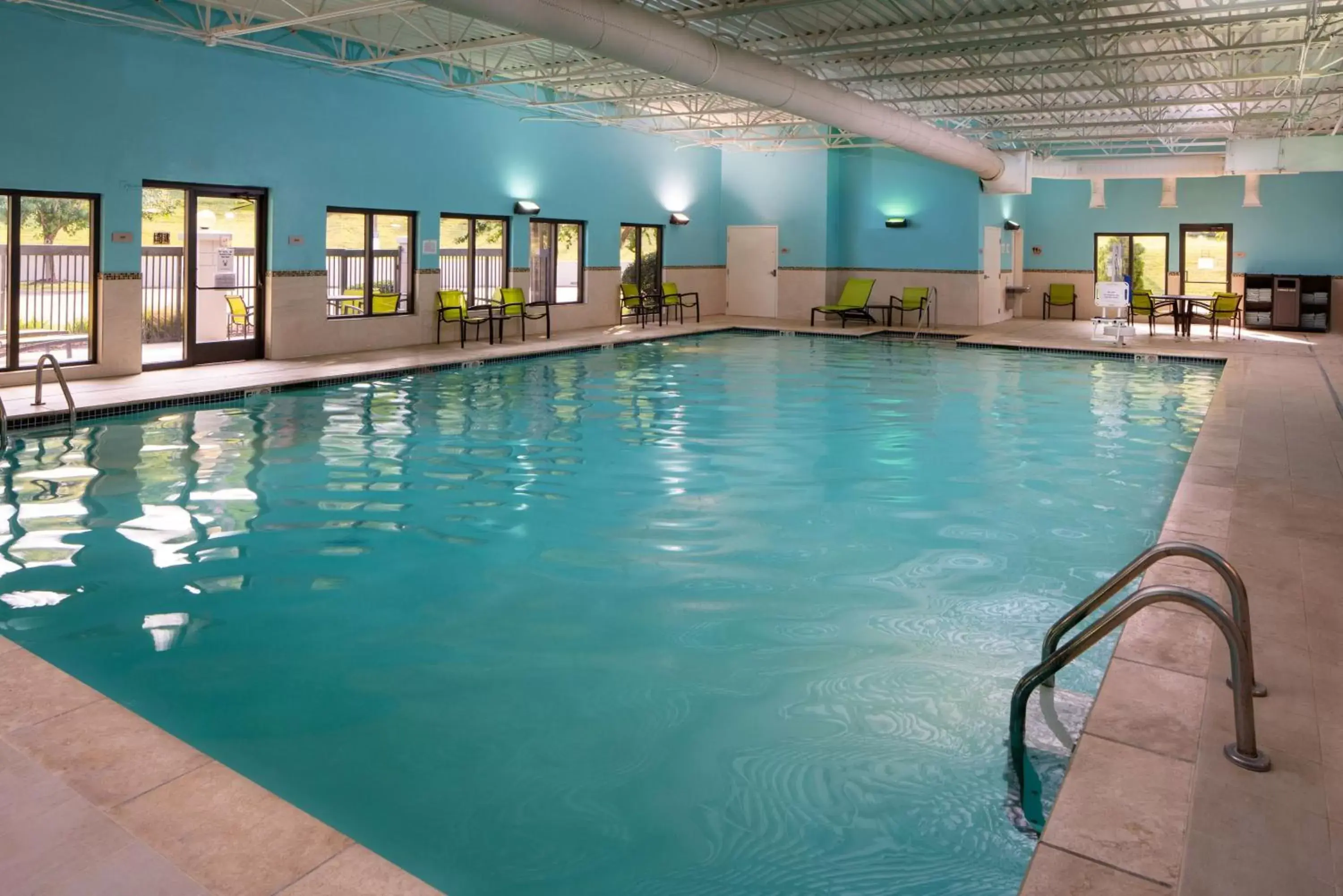 Activities, Swimming Pool in Sonesta Select Nashville Airport Suites
