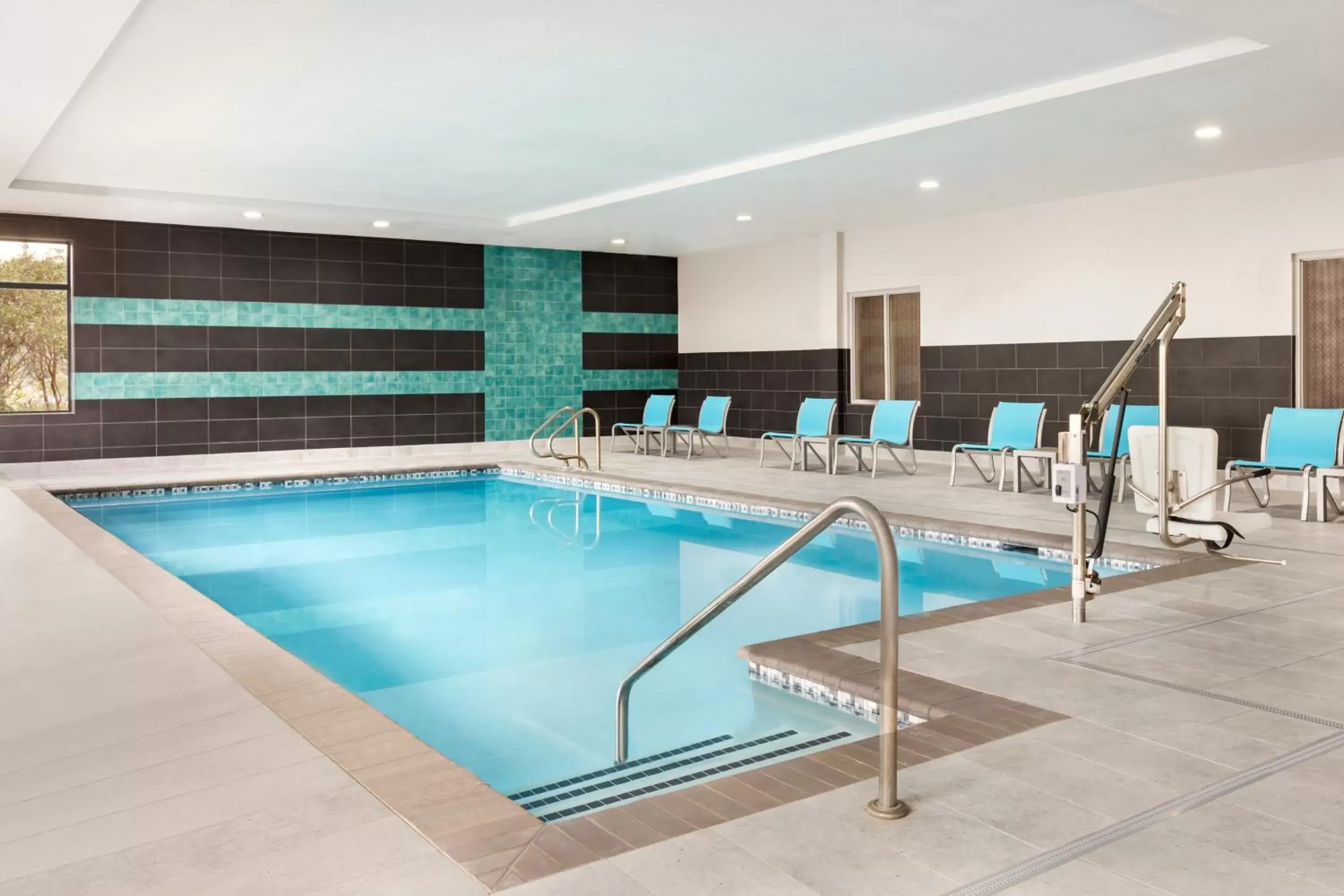 Swimming Pool in Holiday Inn Express Hotel & Suites Norfolk Airport, an IHG Hotel