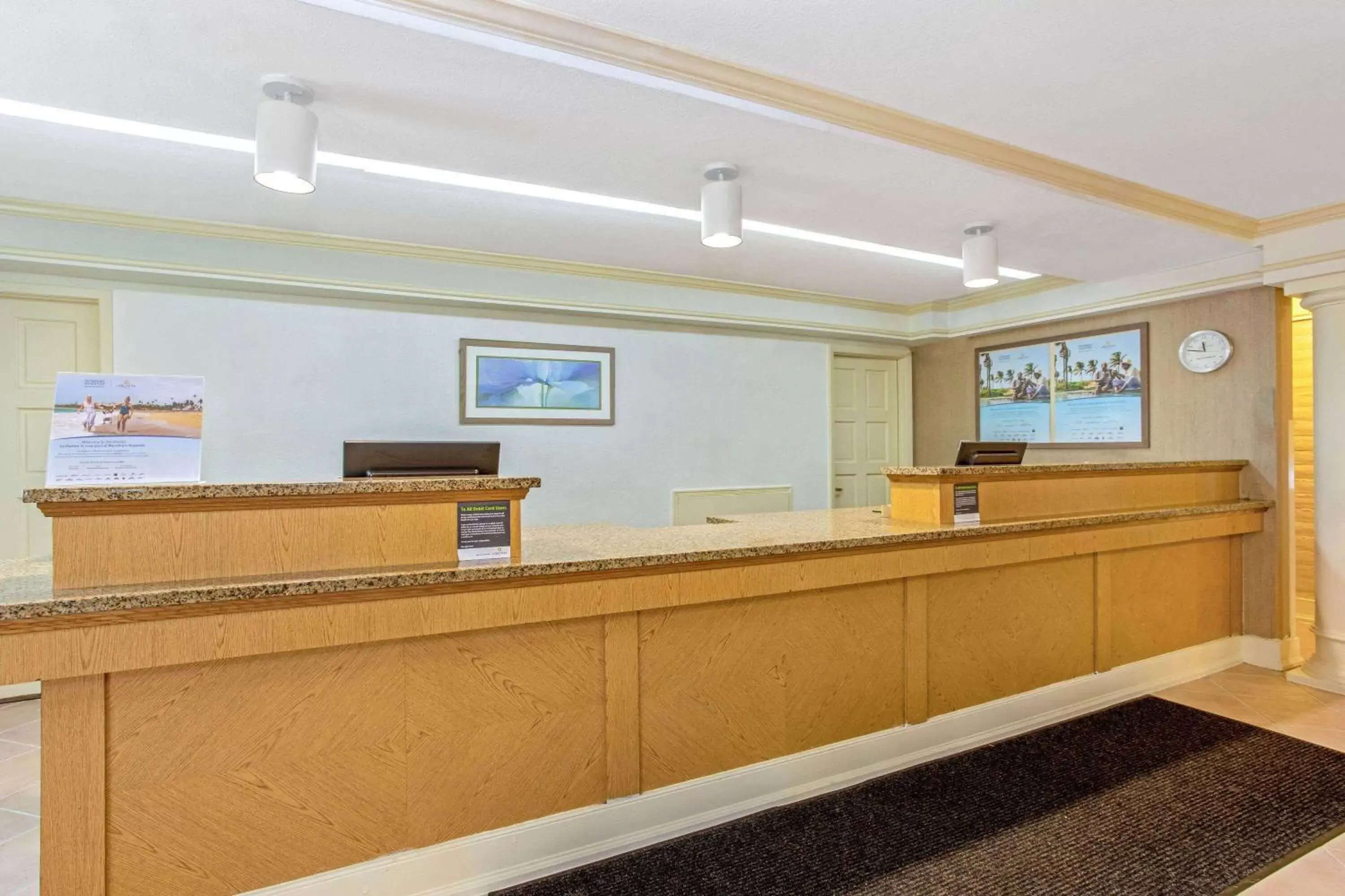 Lobby or reception, Lobby/Reception in La Quinta Inn by Wyndham Orlando Airport West