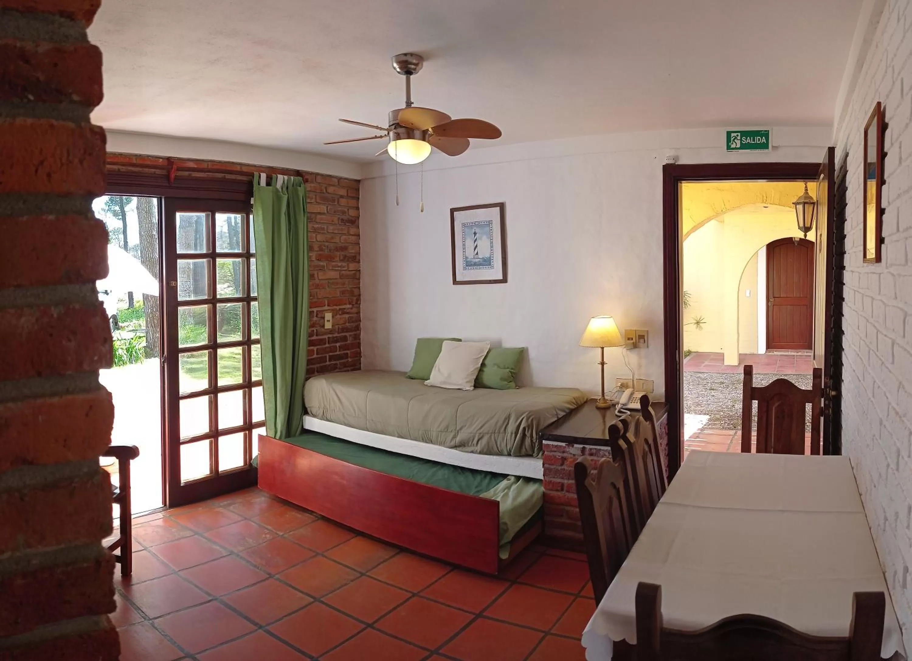 Seating Area in Pino Dorado