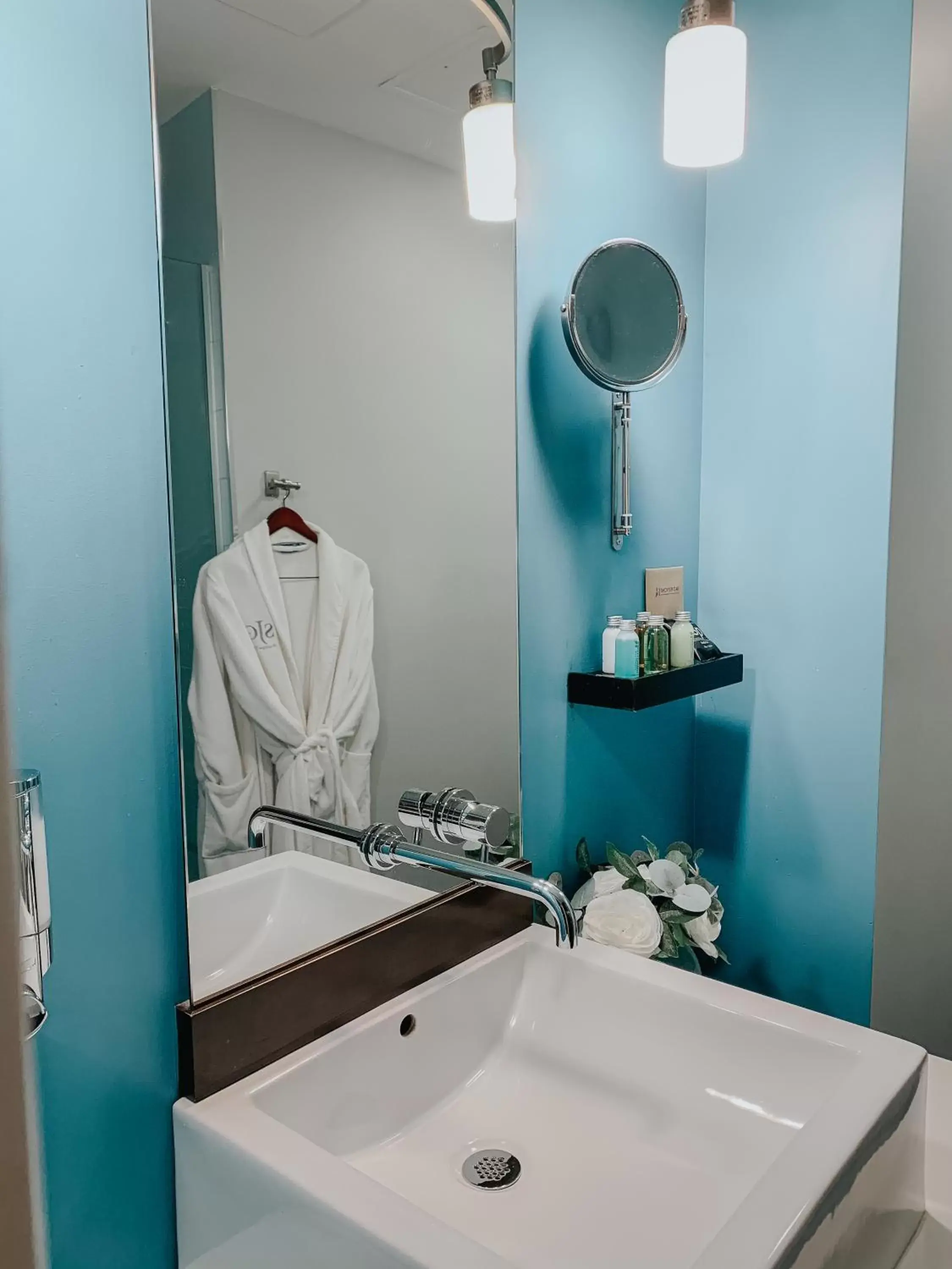 Bathroom in St. James' Gate, Boutique Hotel