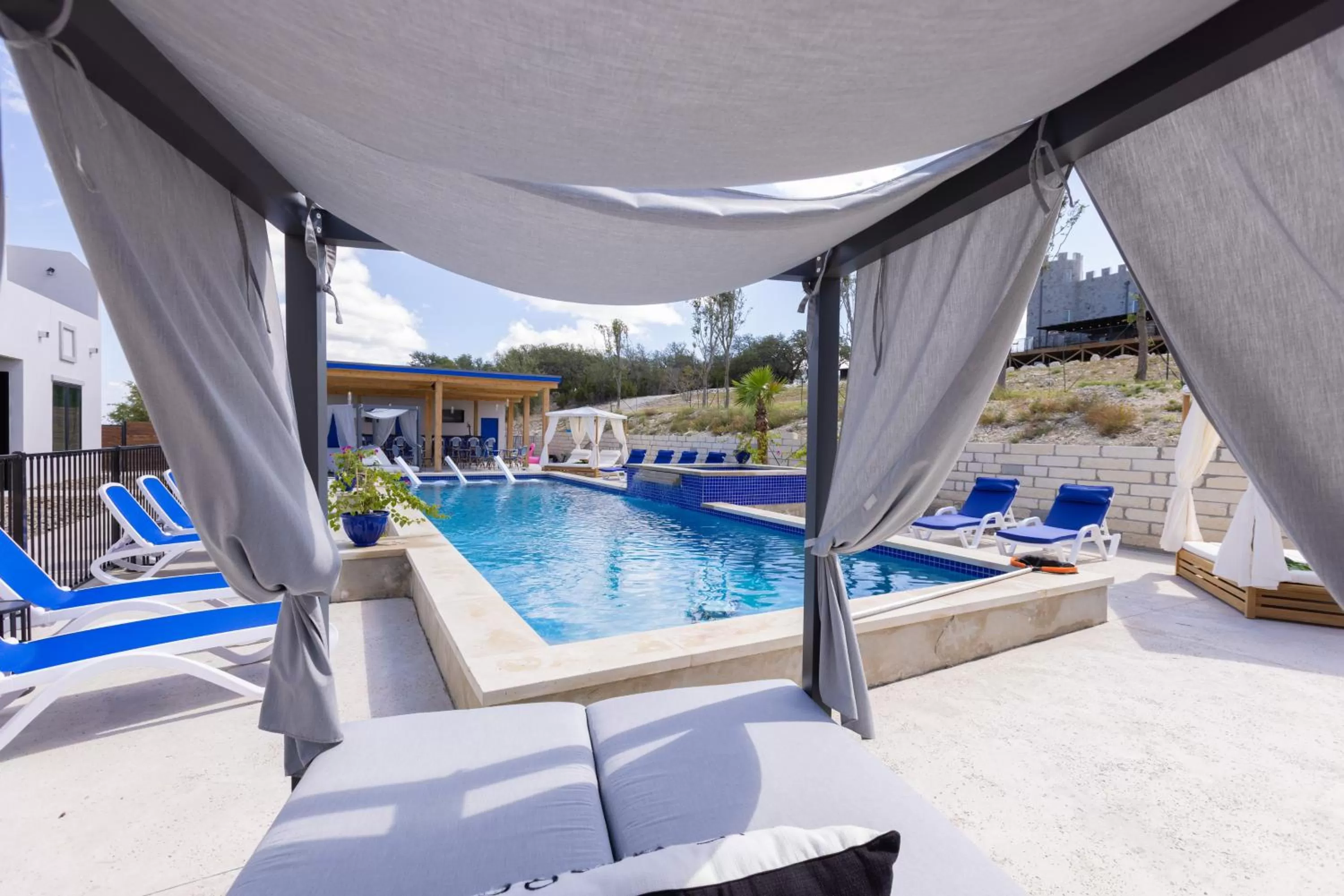 Swimming pool in The Bentley Hotel on 290