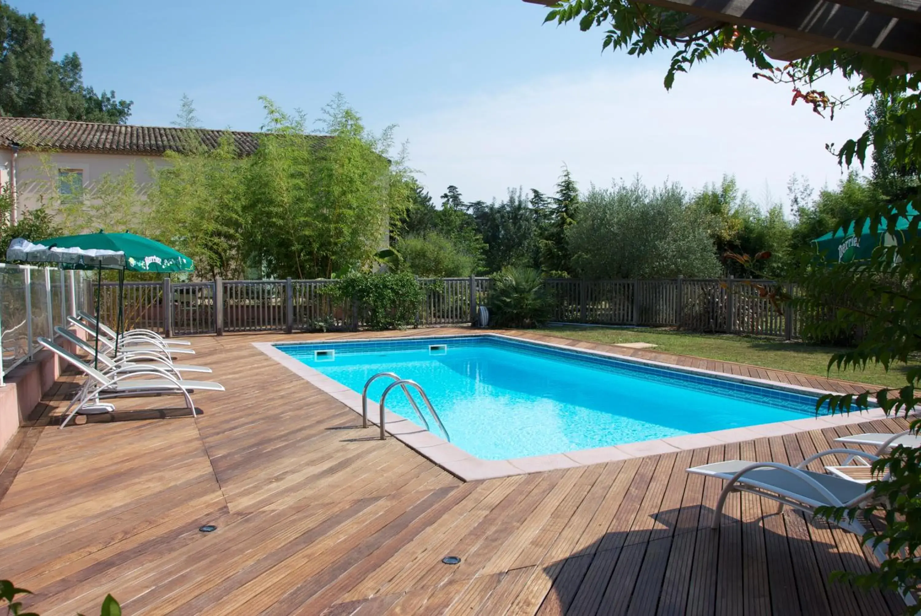 Swimming Pool in Hôtel Le Barry, Toulouse Nord