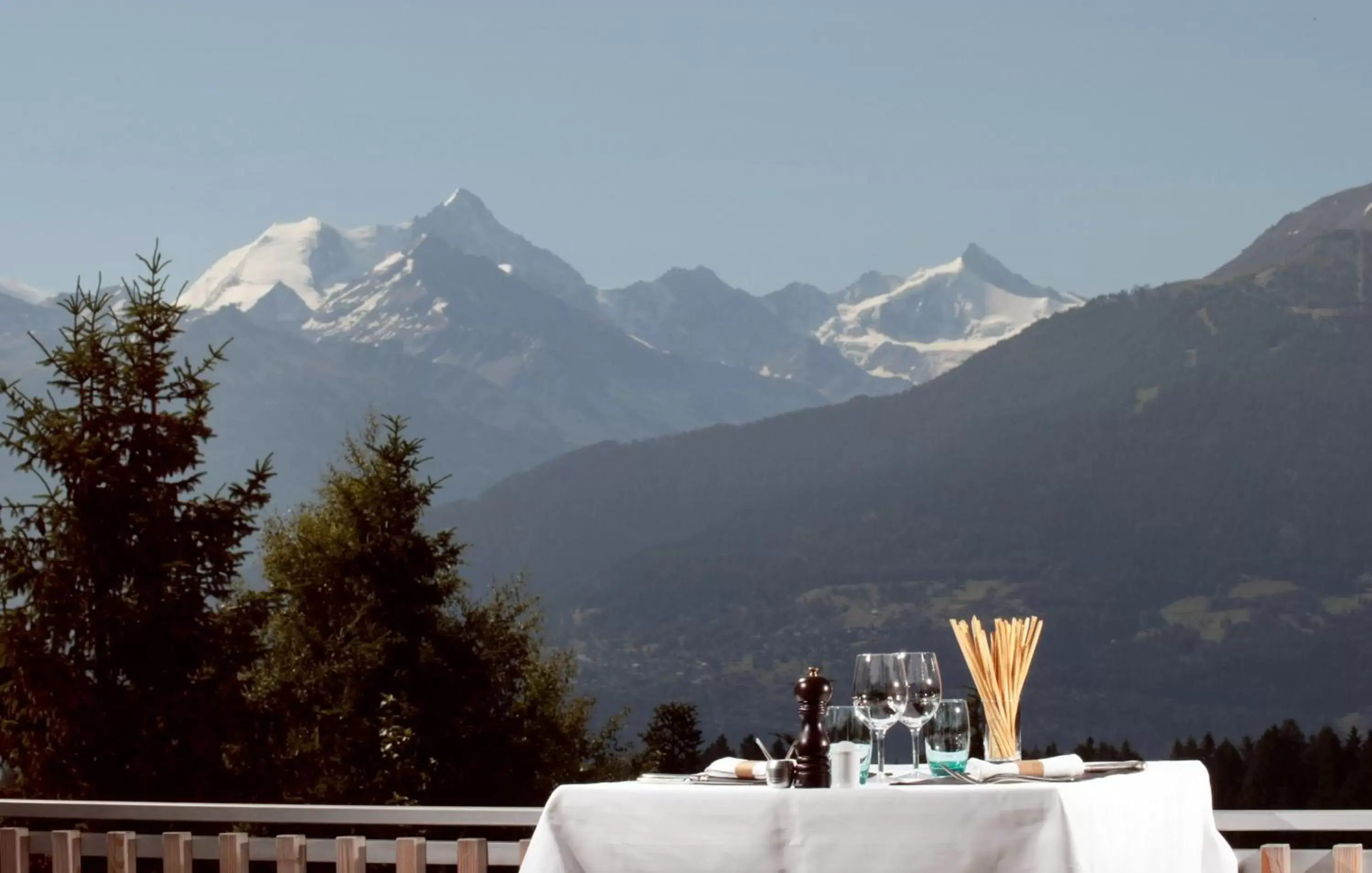 View (from property/room), Mountain View in Hotel Art de Vivre