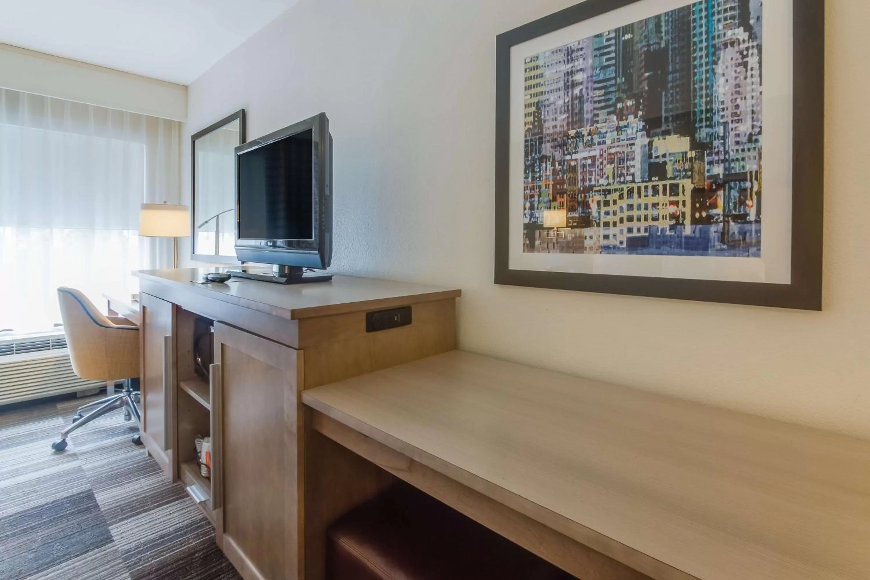 Bed in Hampton Inn Bellevue/Nashville I-40 West