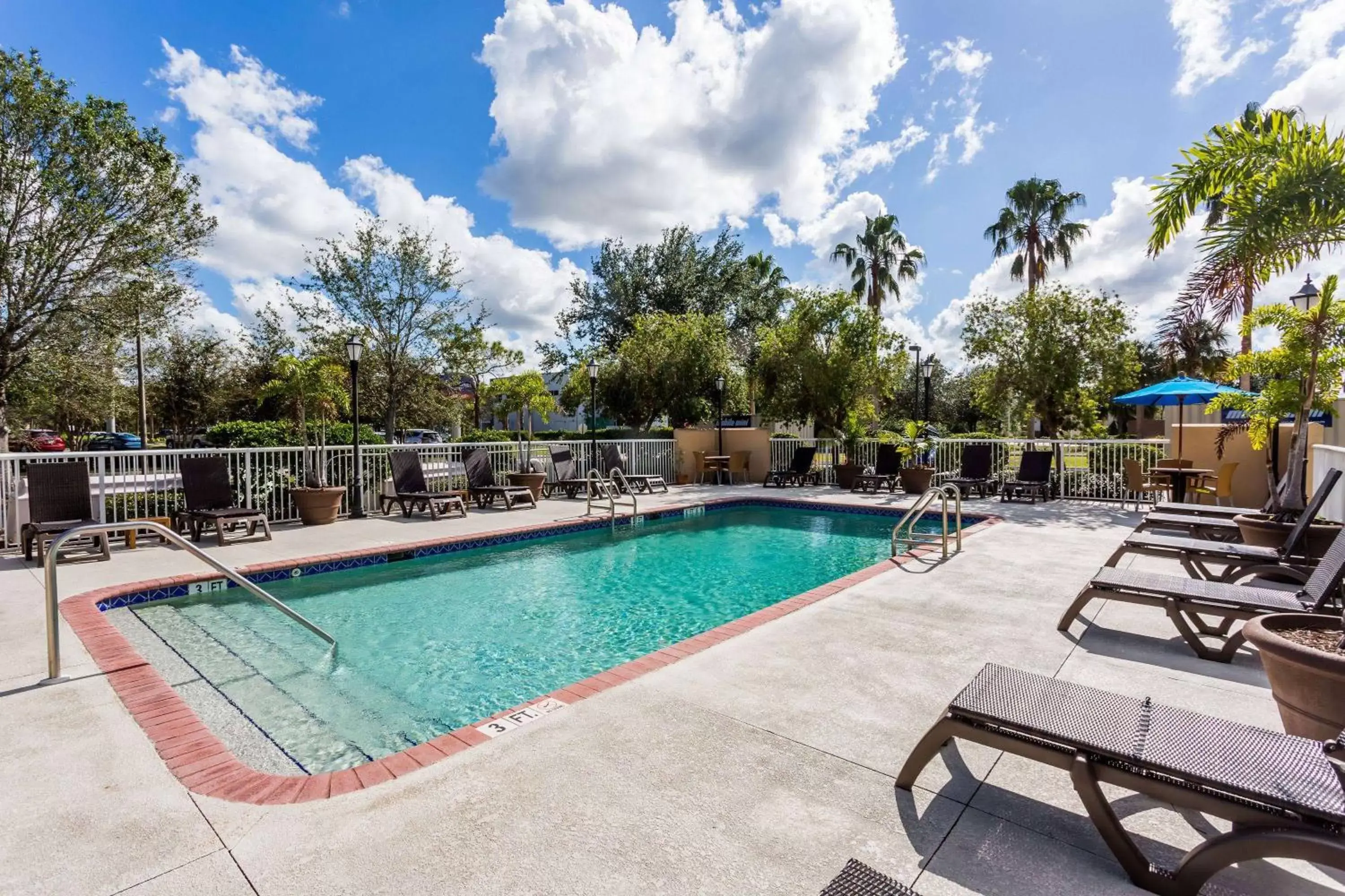 On site, Swimming Pool in Baymont by Wyndham Fort Myers Airport