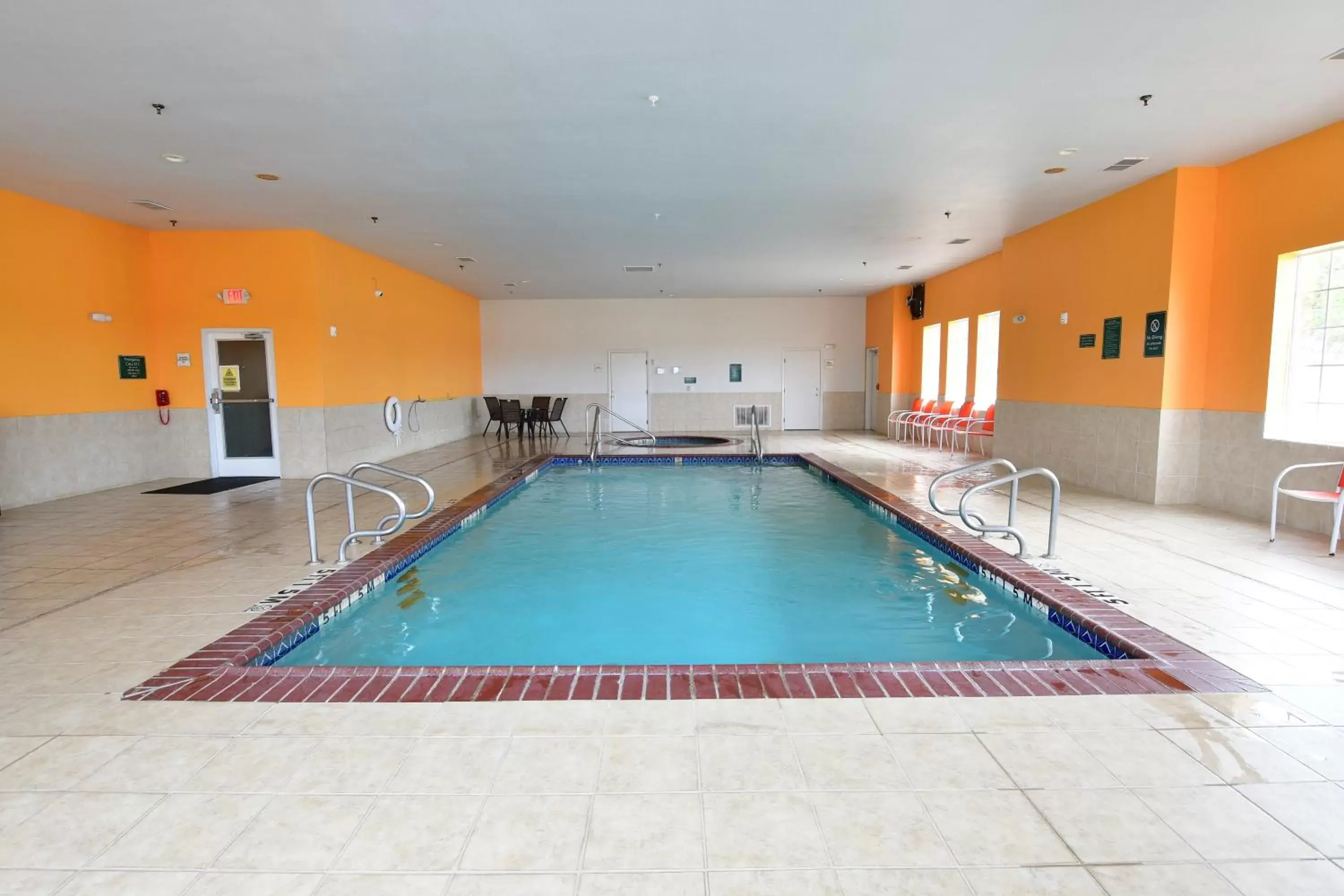 Swimming Pool in La Quinta by Wyndham Glen Rose