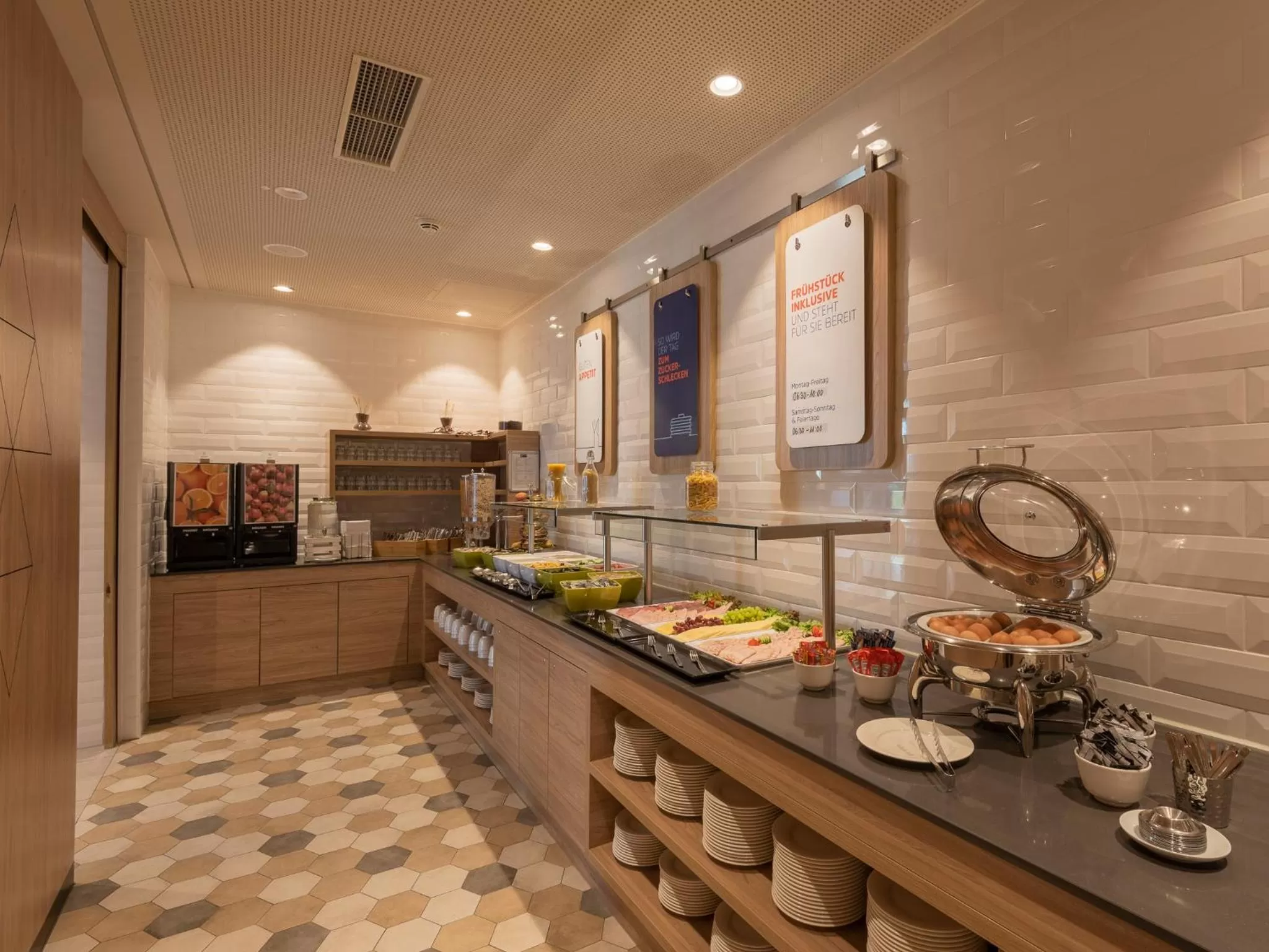 Breakfast in Holiday Inn Express Munich - City East by IHG