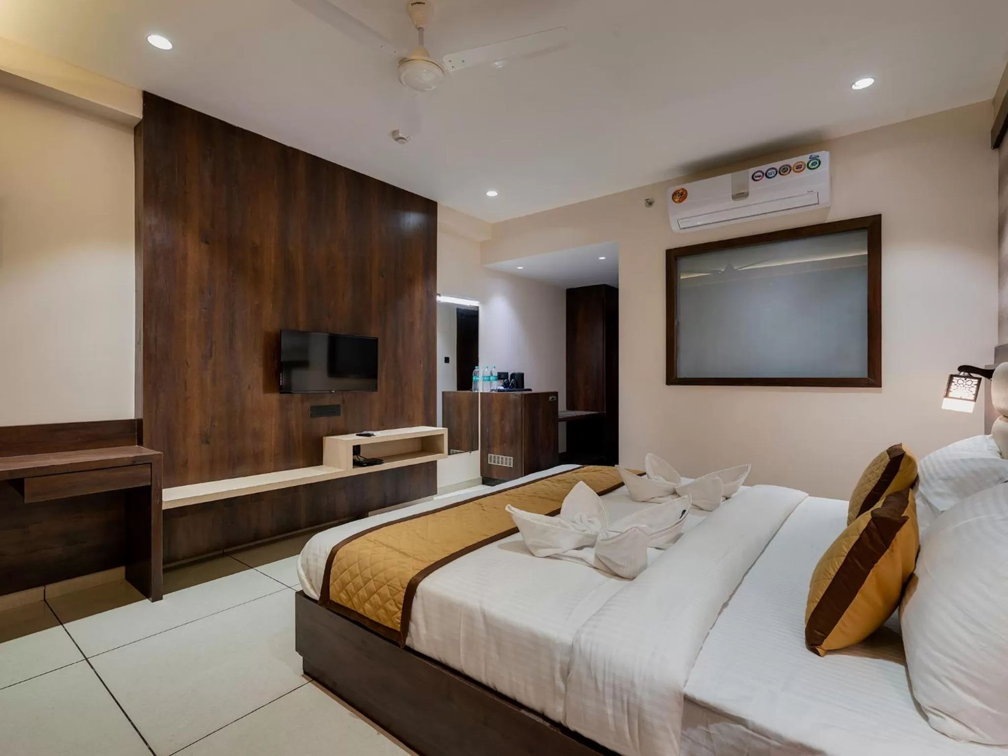 Bed in Golden Leaf Resort