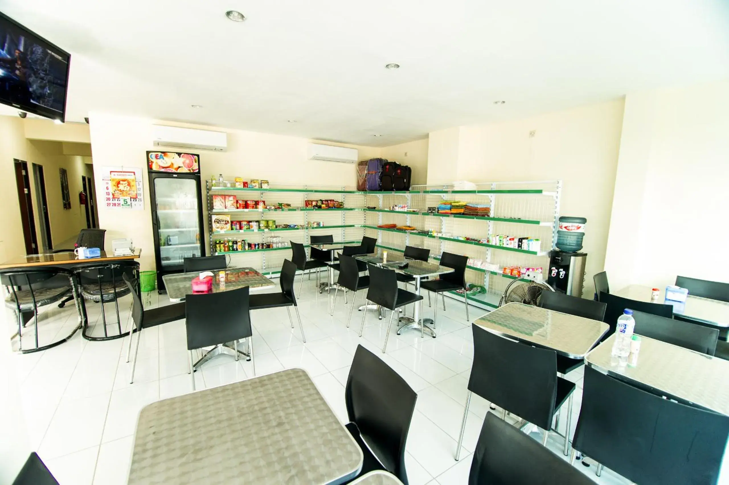 Restaurant/places to eat in Grace Setia Hotel Restaurant/places to eat in Grace Setia Hotel