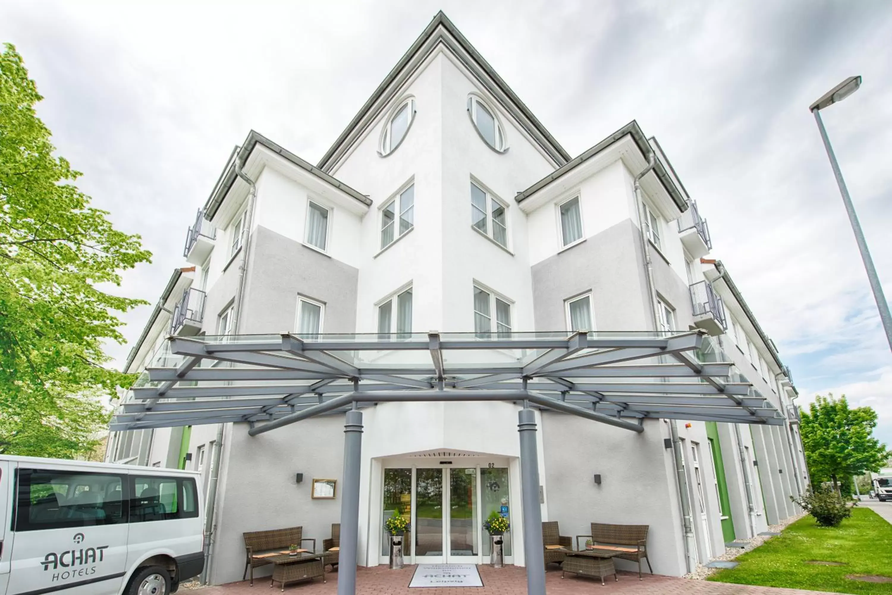 Facade/entrance, Property Building in ACHAT Hotel Leipzig Messe