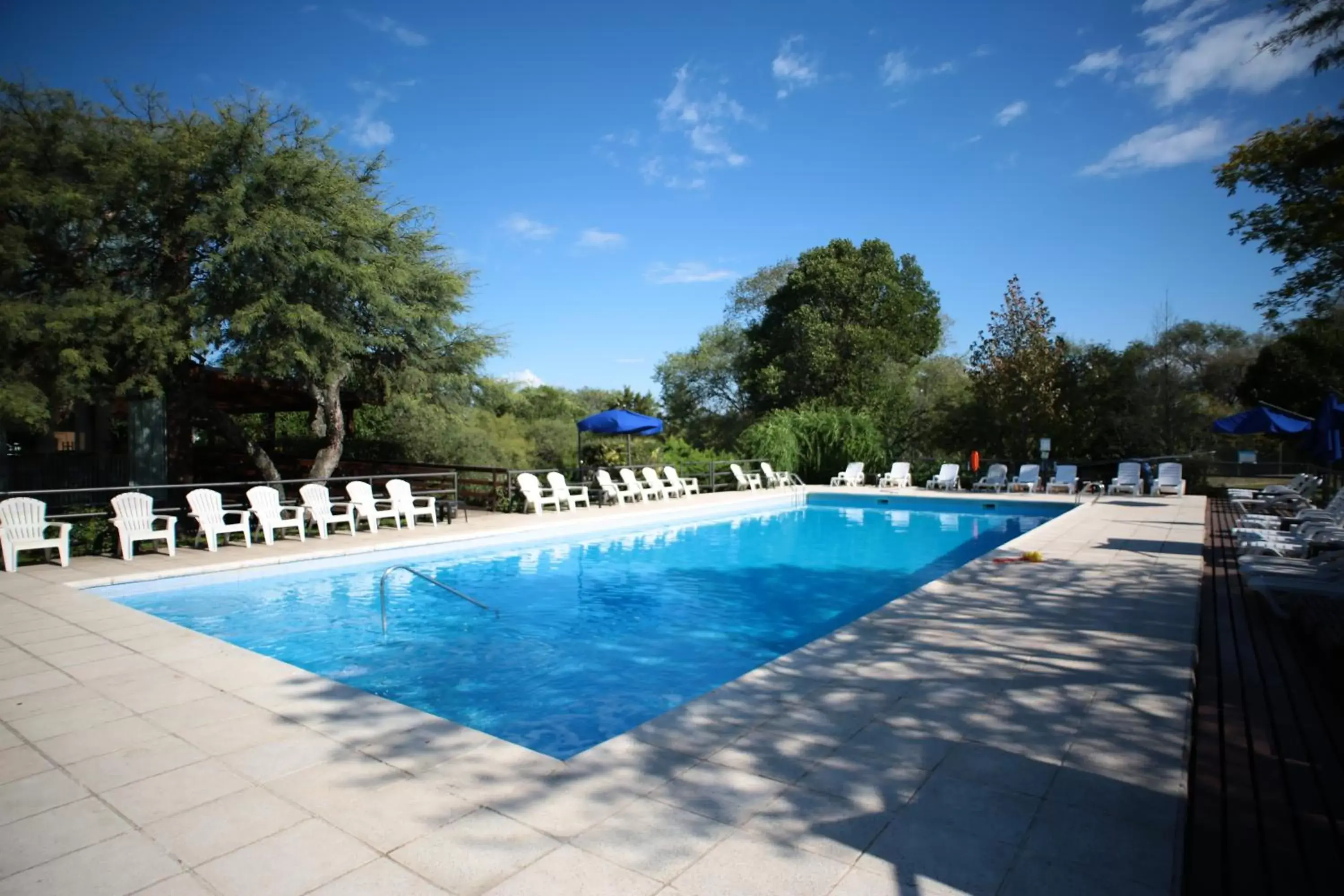 Swimming pool in Howard Johnson Hotel & Spa Villa General Belgrano Swimming pool in Howard Johnson Hotel & Spa Villa General Belgrano
