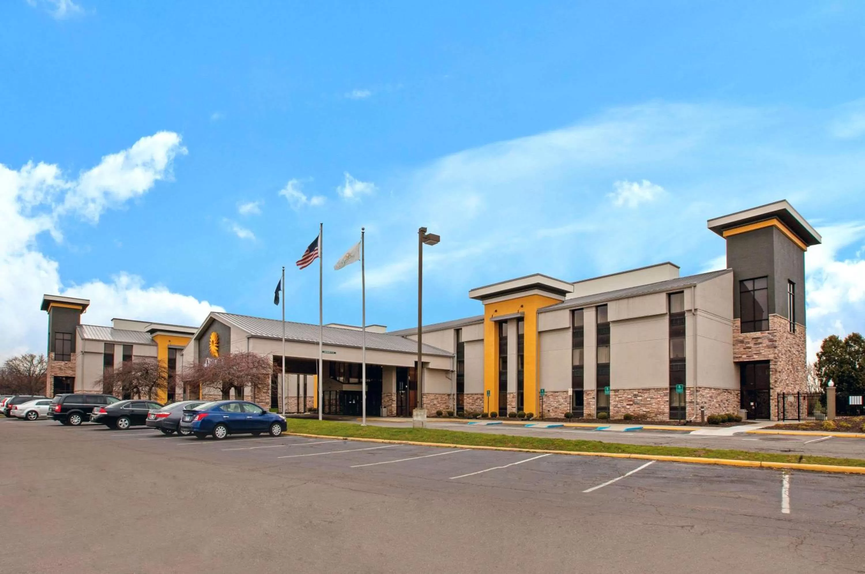 Property building in La Quinta Inn & Suites by Wyndham Detroit Metro Airport