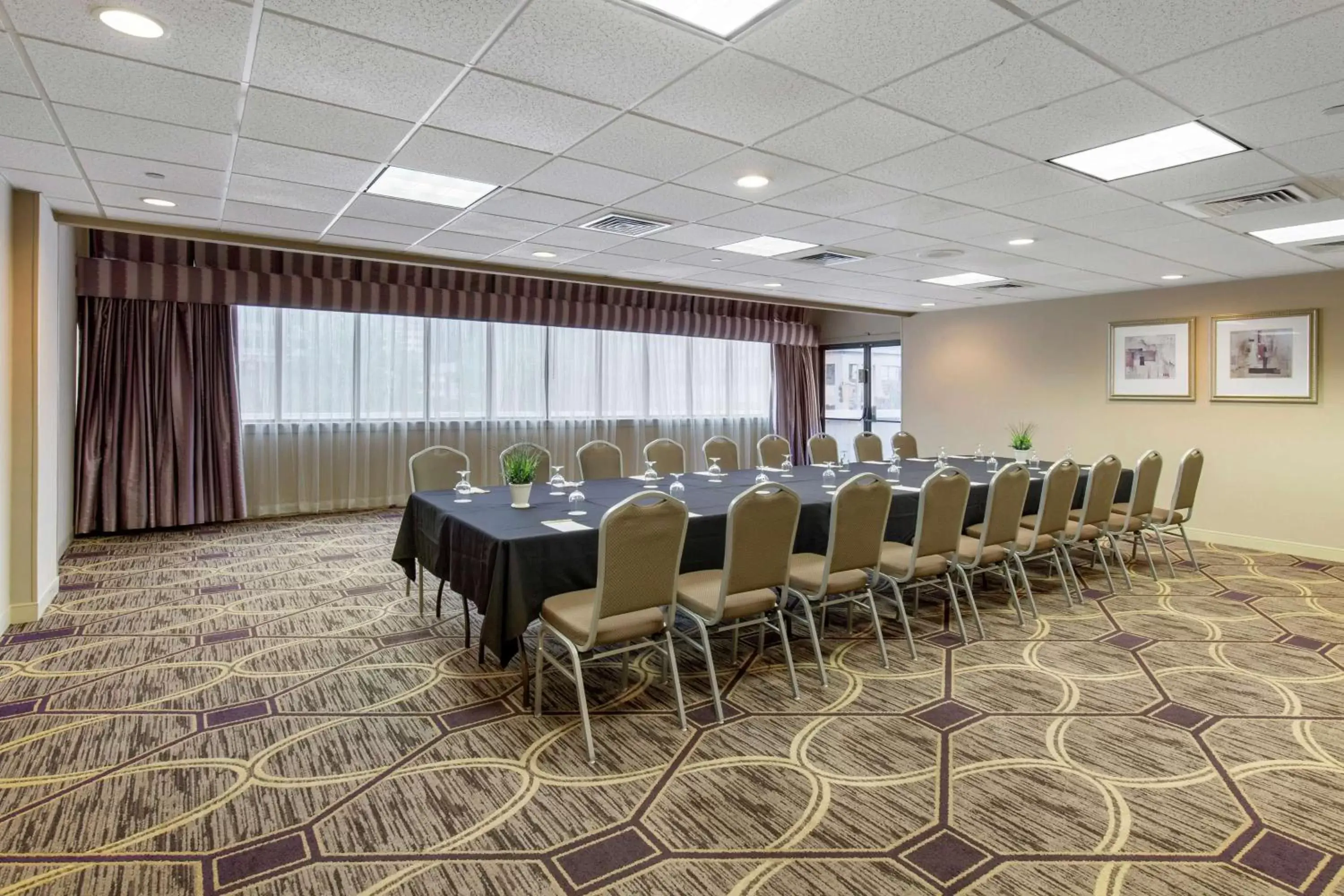 Meeting/conference room in DoubleTree by Hilton Downtown Wilmington - Legal District