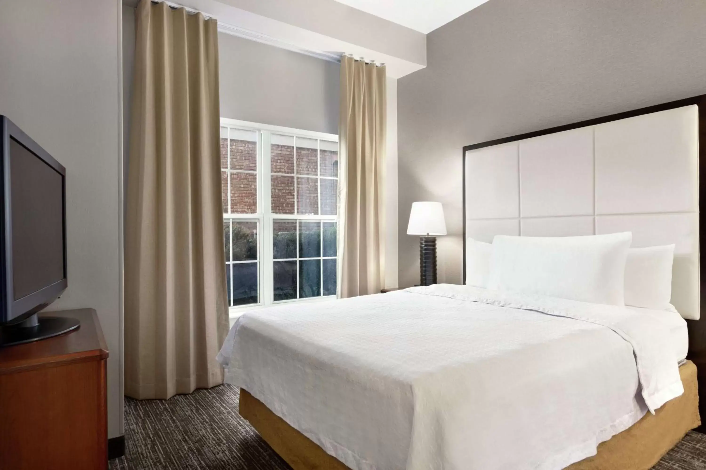 Bedroom, Bed in Homewood Suites by Hilton Columbus-Dublin