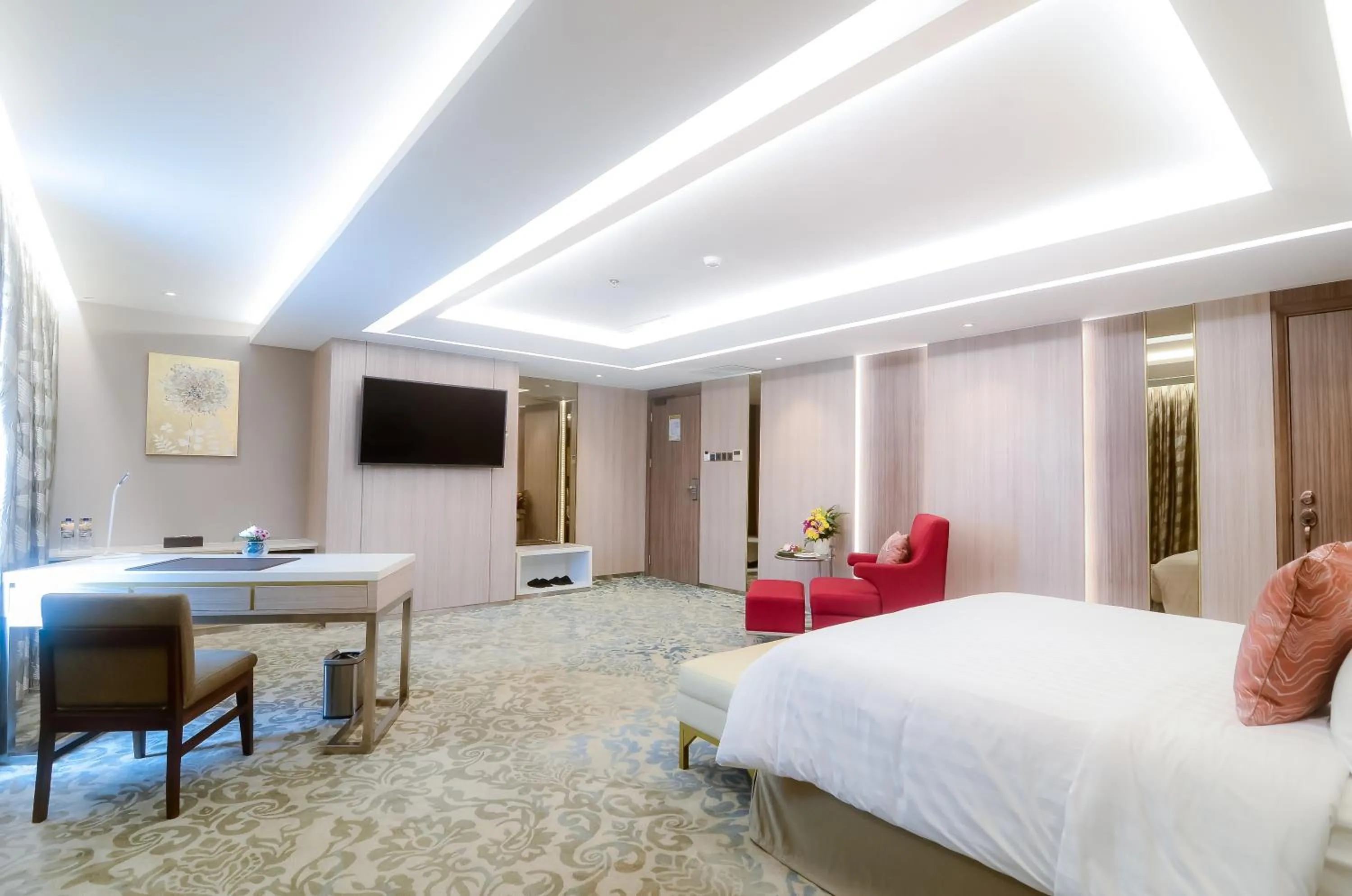 Bed in The Excelton Hotel