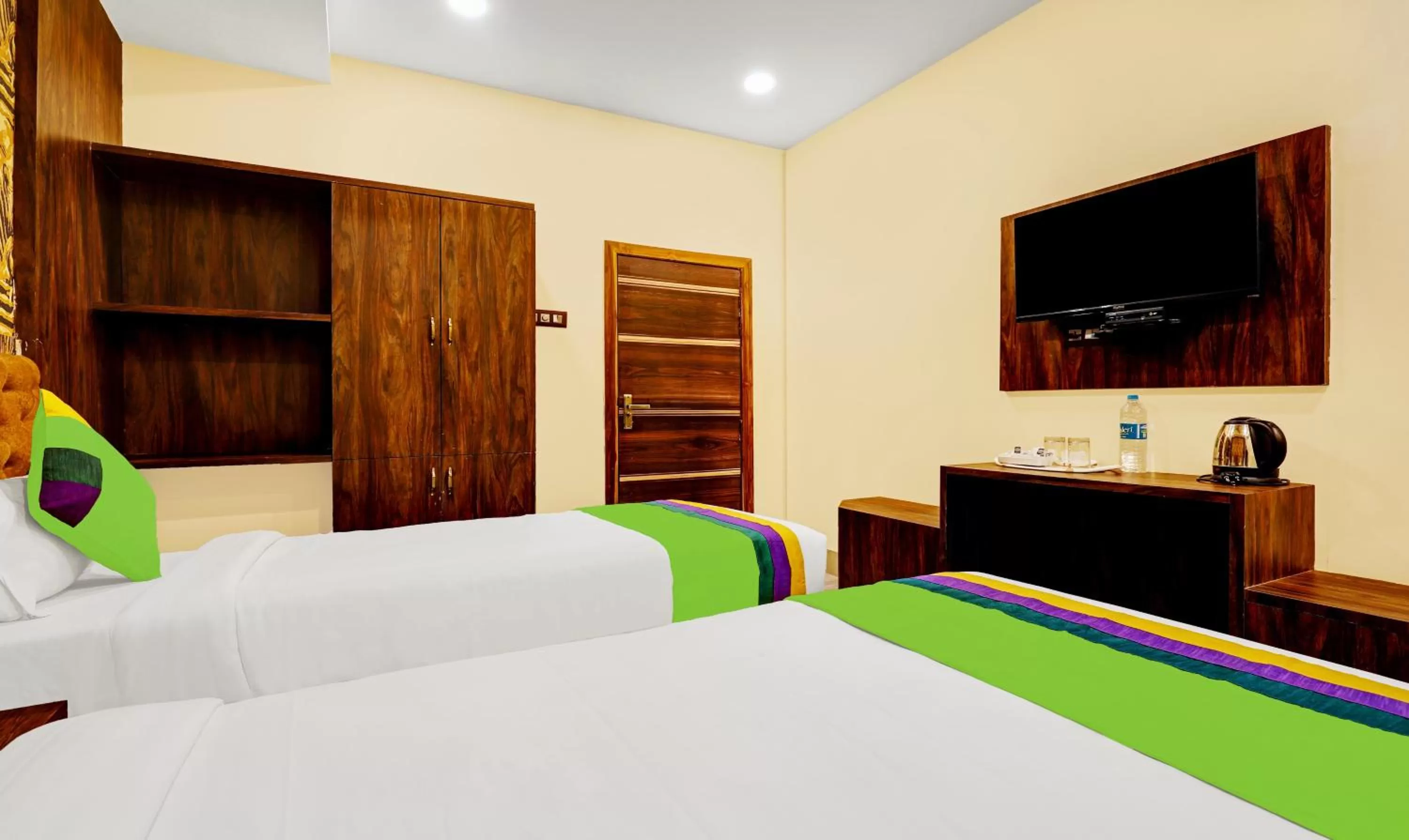 Bedroom, Bed in Treebo Spring Brook