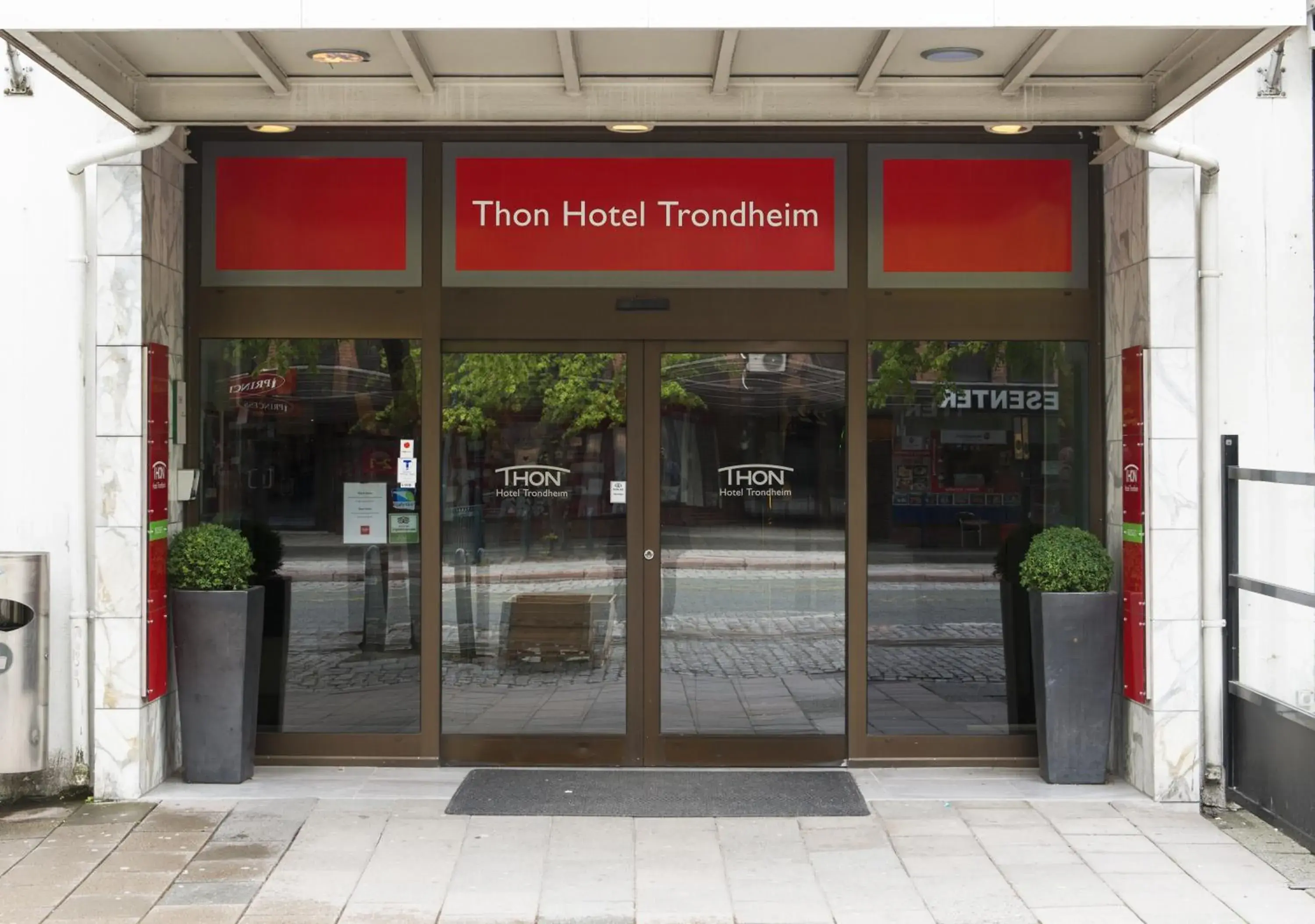 Facade/entrance in Thon Hotel Trondheim