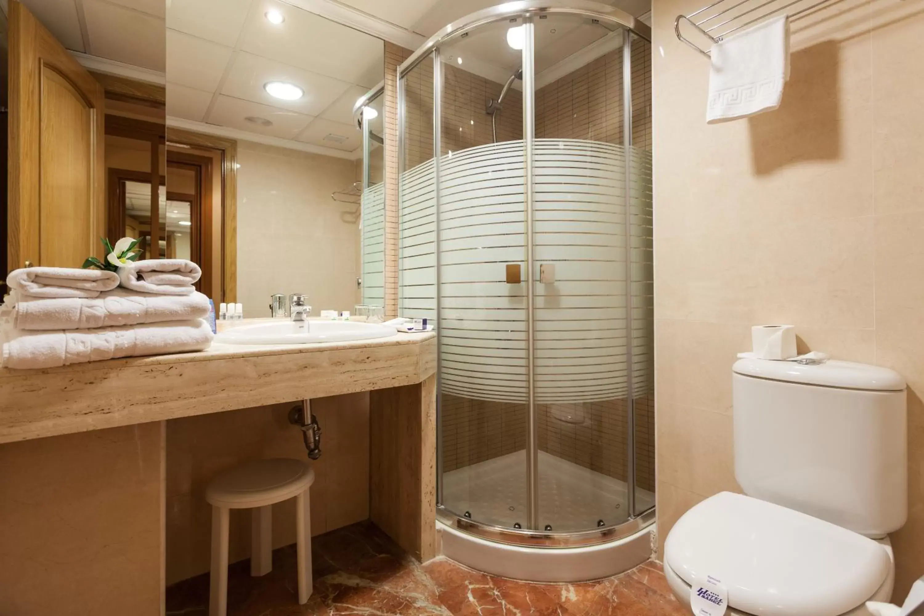 Bathroom in Hotel Isabel