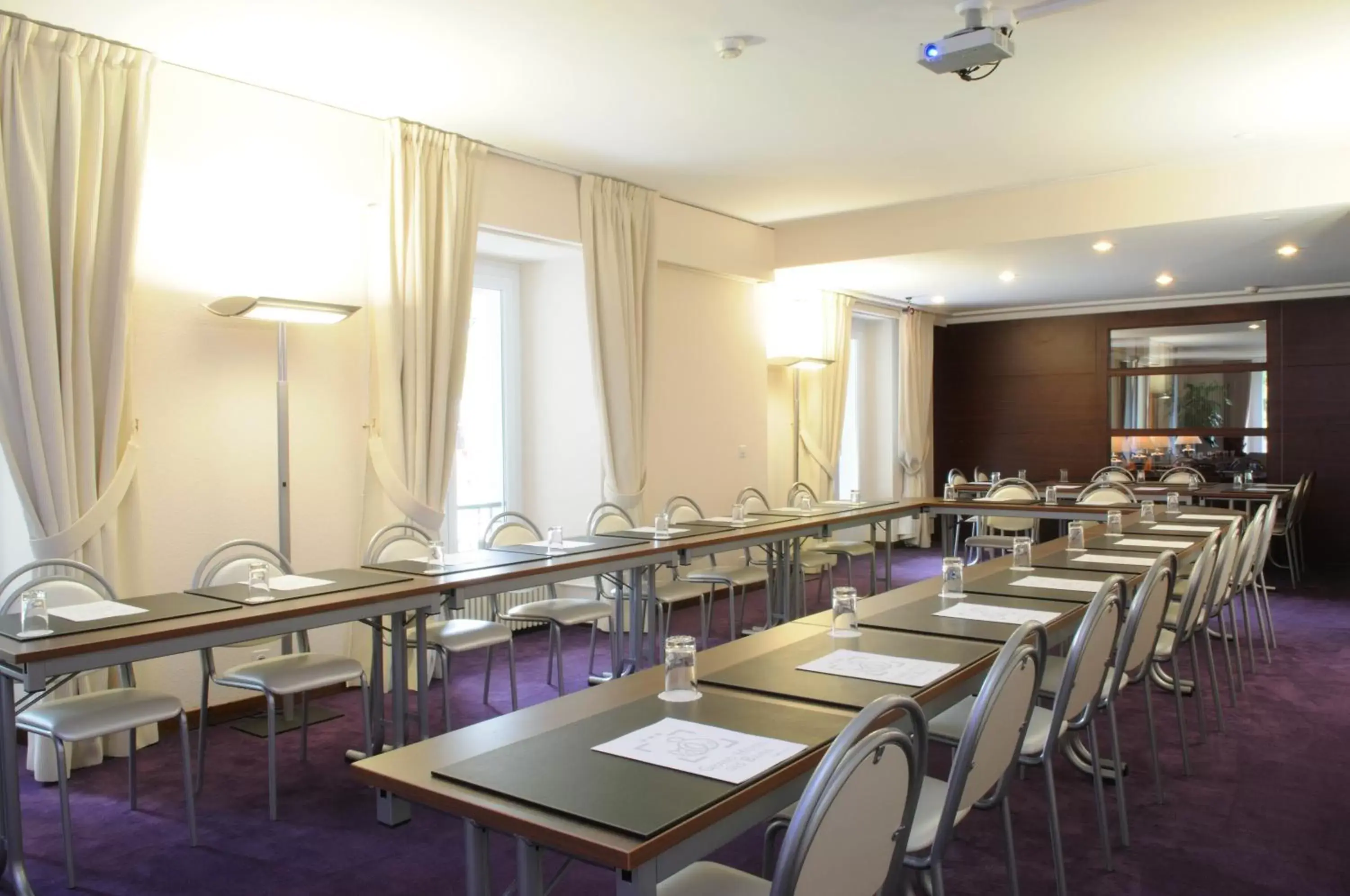 Business facilities in Grand Hotel des Bains