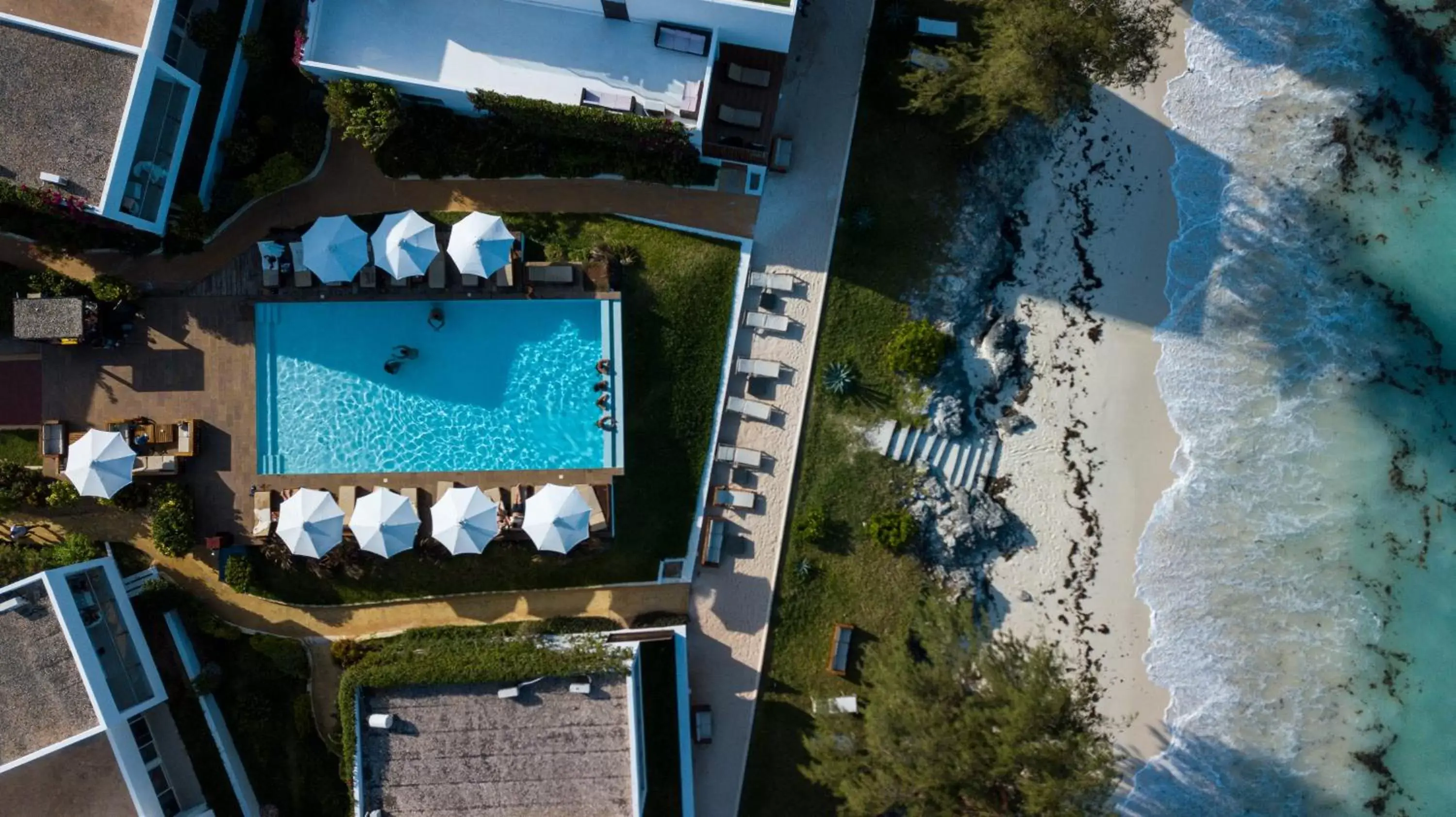 Swimming pool, Bird's-eye View in Nungwi Dreams by Mantis