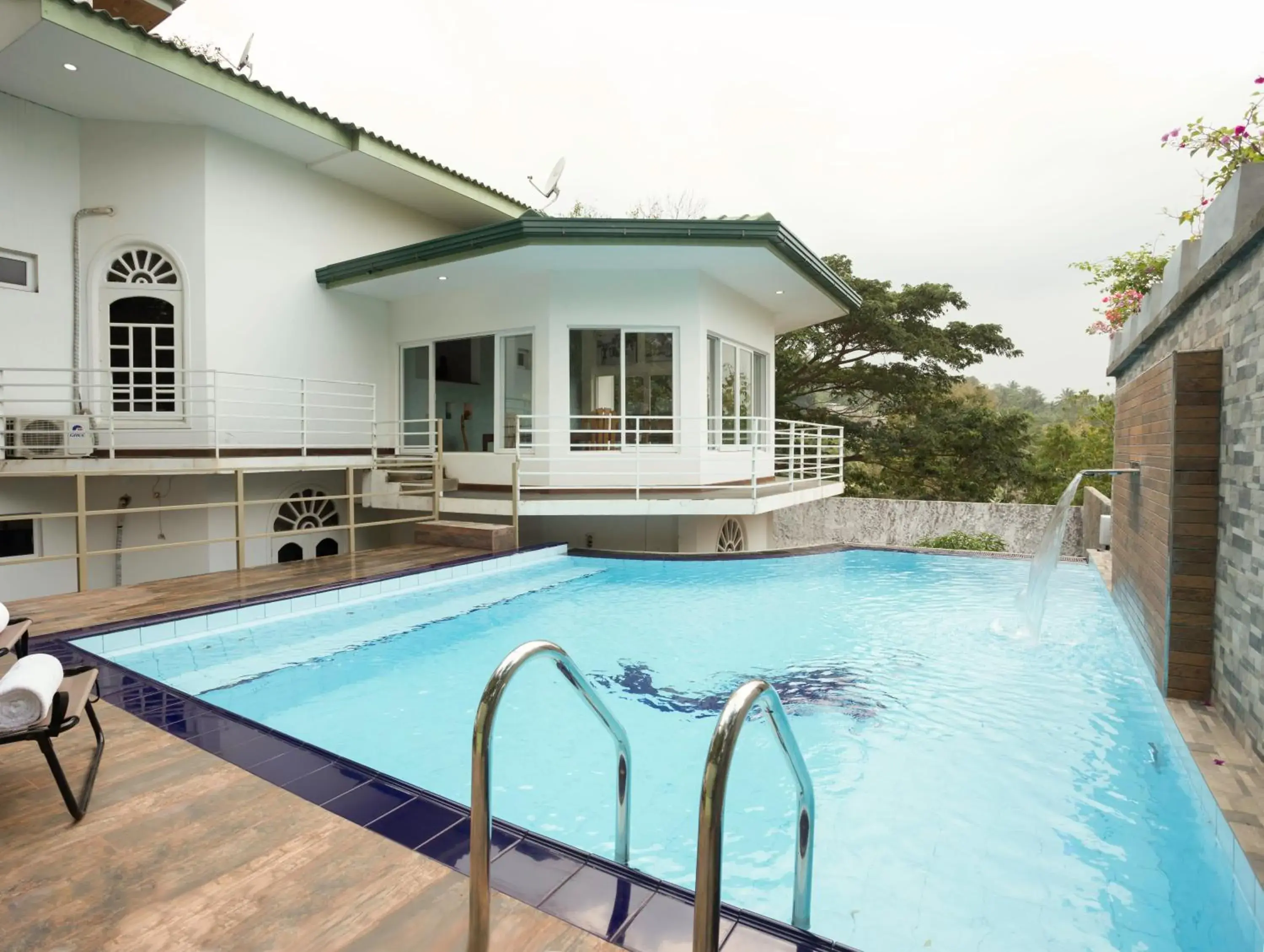 Day, Property Building in Winter Villa Kandy