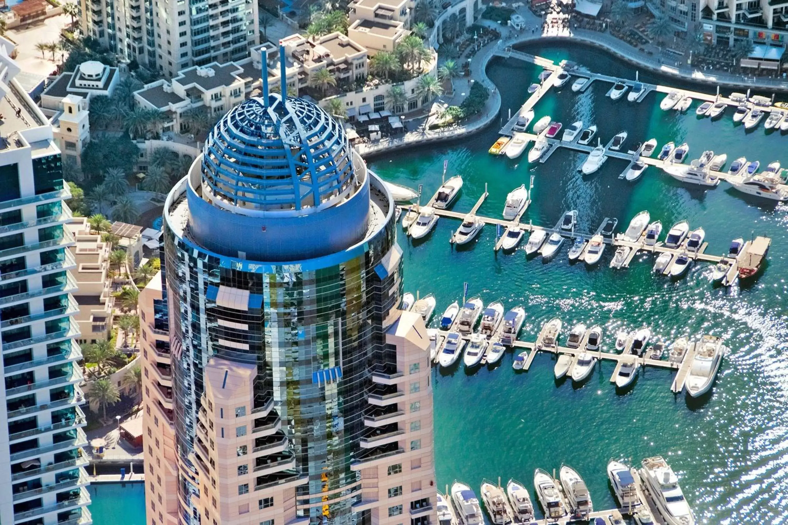 Property building, Bird's-eye View in Dubai Marriott Harbour Hotel And Suites