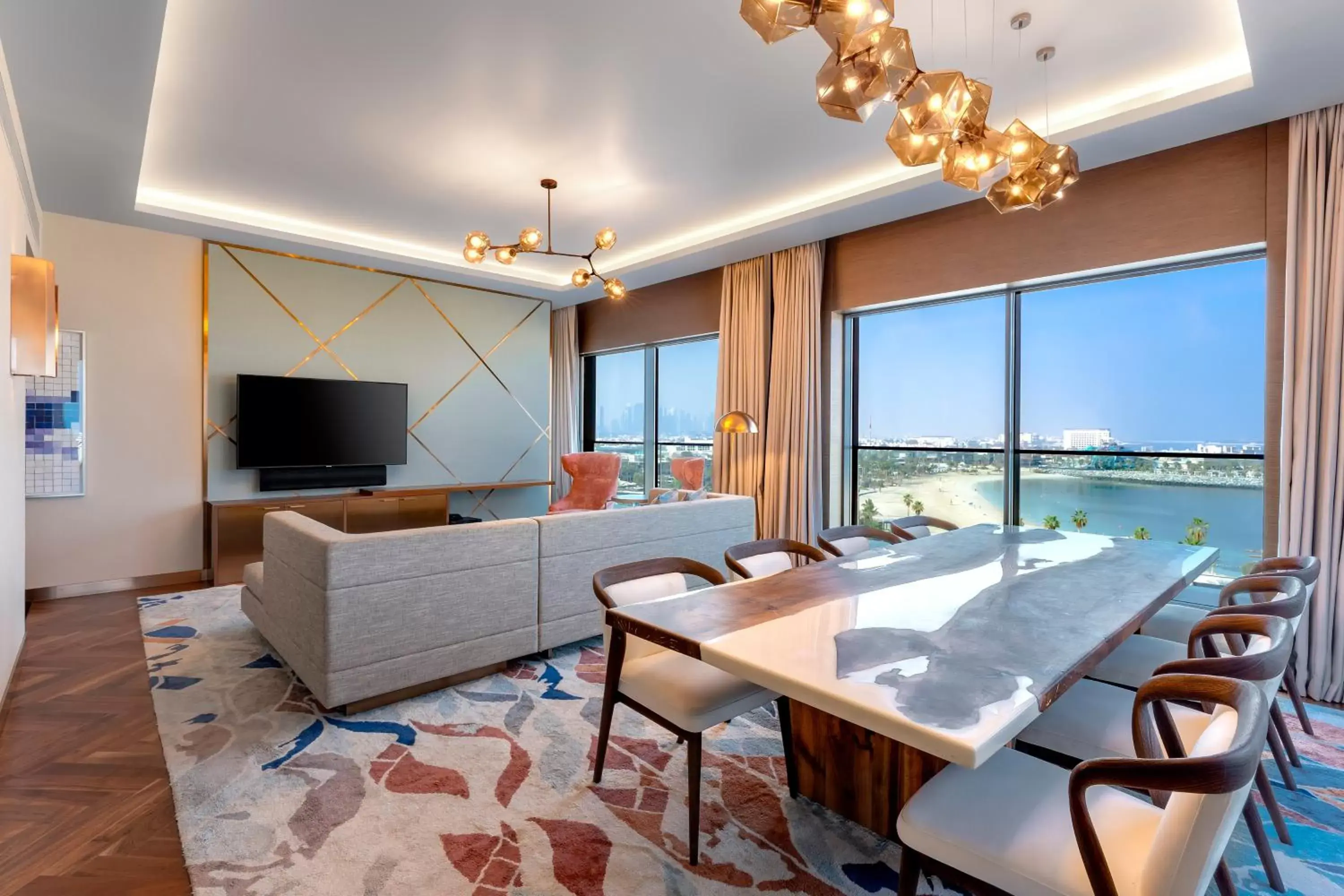 Living room, TV/Entertainment Center in Hyatt Centric Jumeirah Dubai