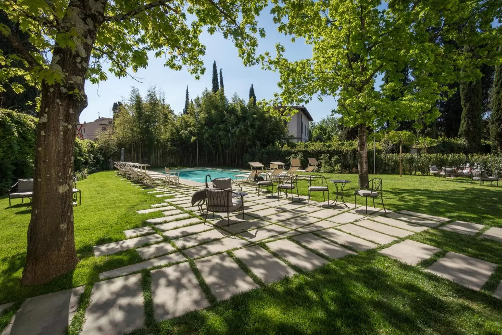 Swimming pool, Garden in Villa Neroli