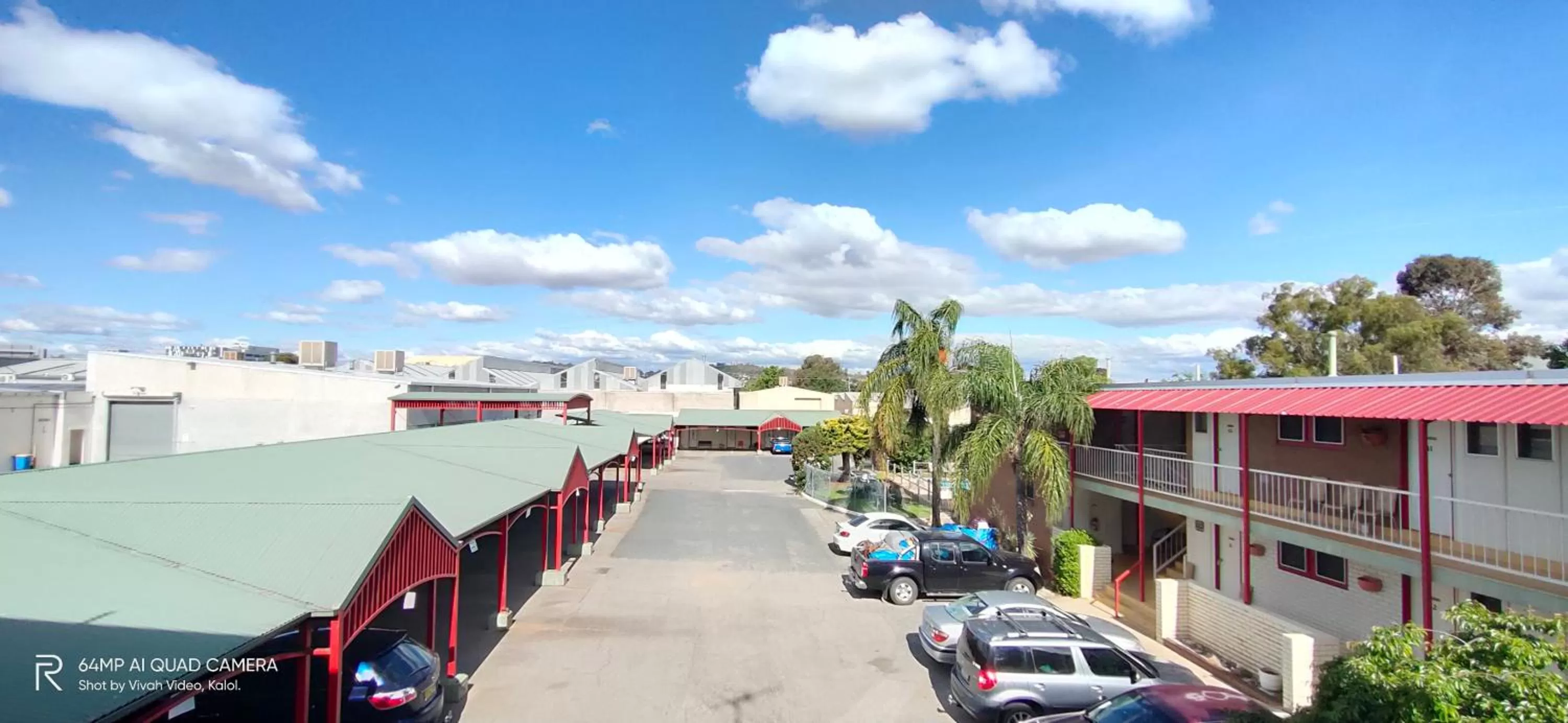 Property building in Hume Inn Motel Albury CBD