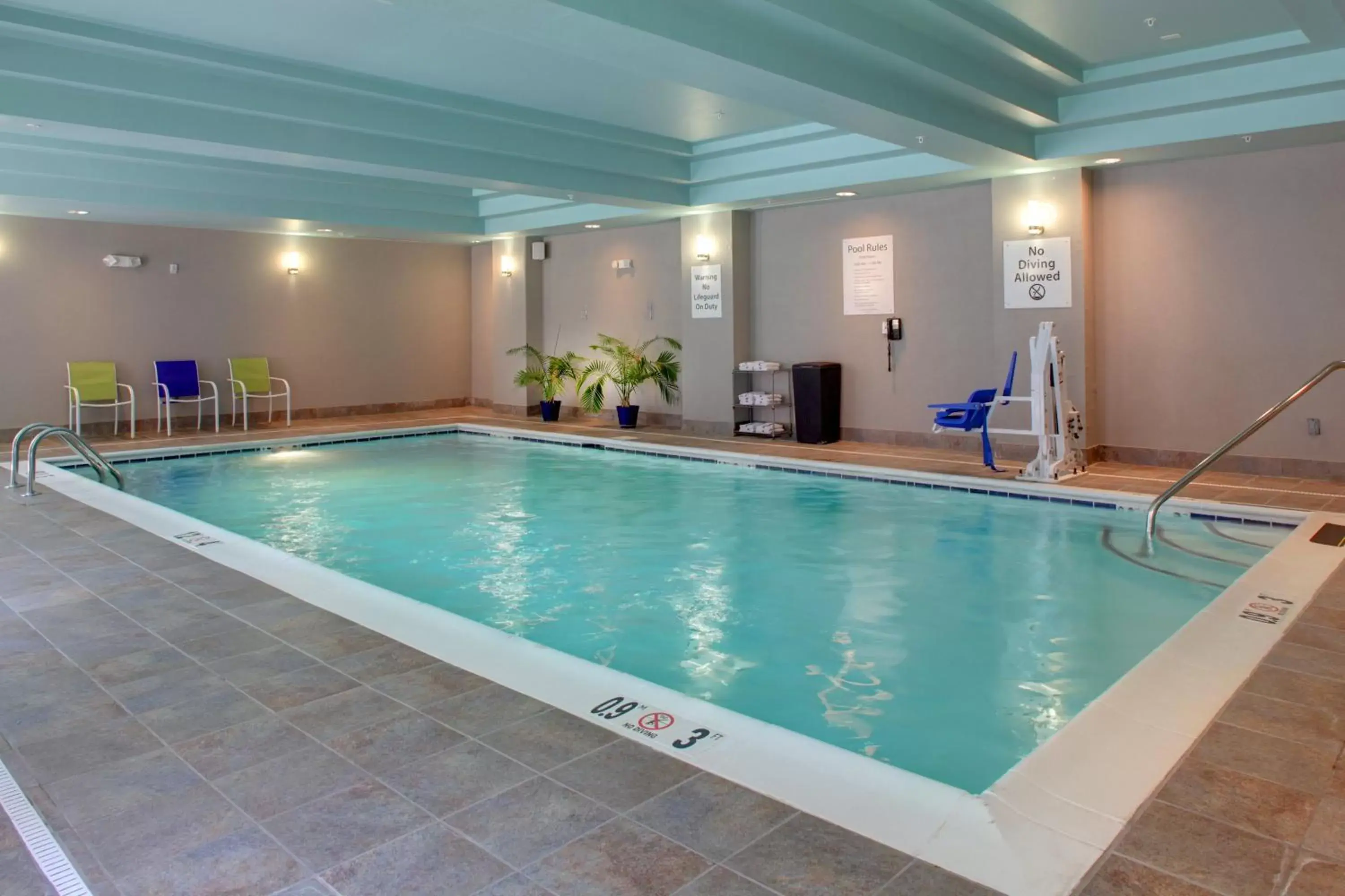 Swimming Pool in Holiday Inn Express & Suites Cross Lanes, an IHG Hotel