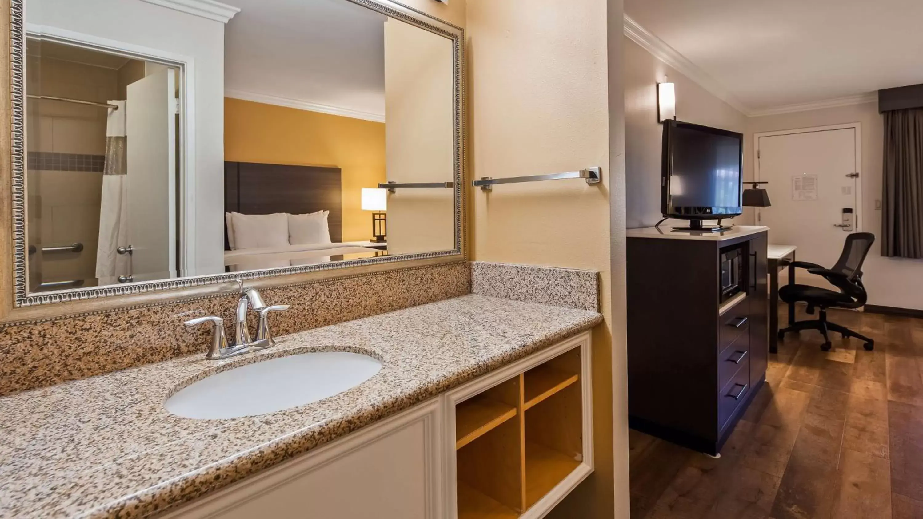 Photo of the whole room, Bathroom in Best Western Plus Orange County Airport North