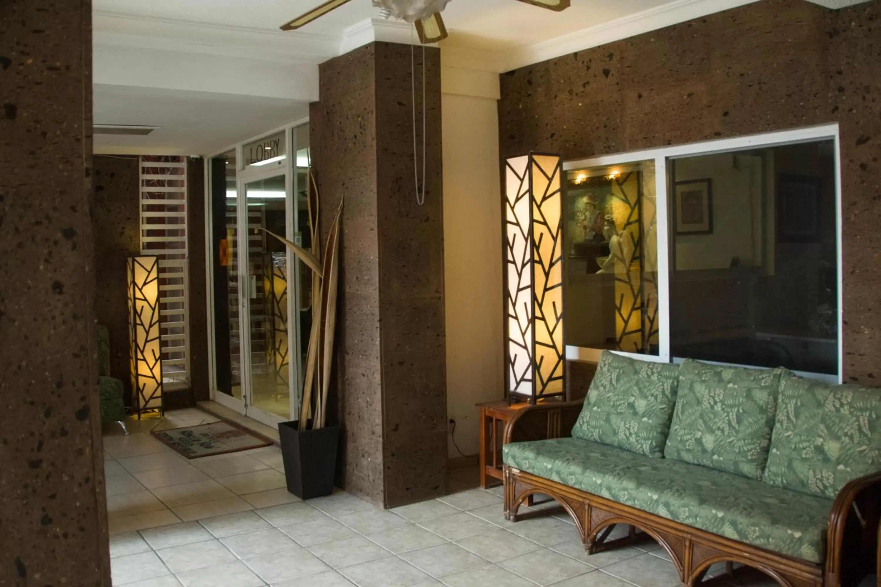 Facade/entrance, Seating Area in Hotel Rincon Real Suites