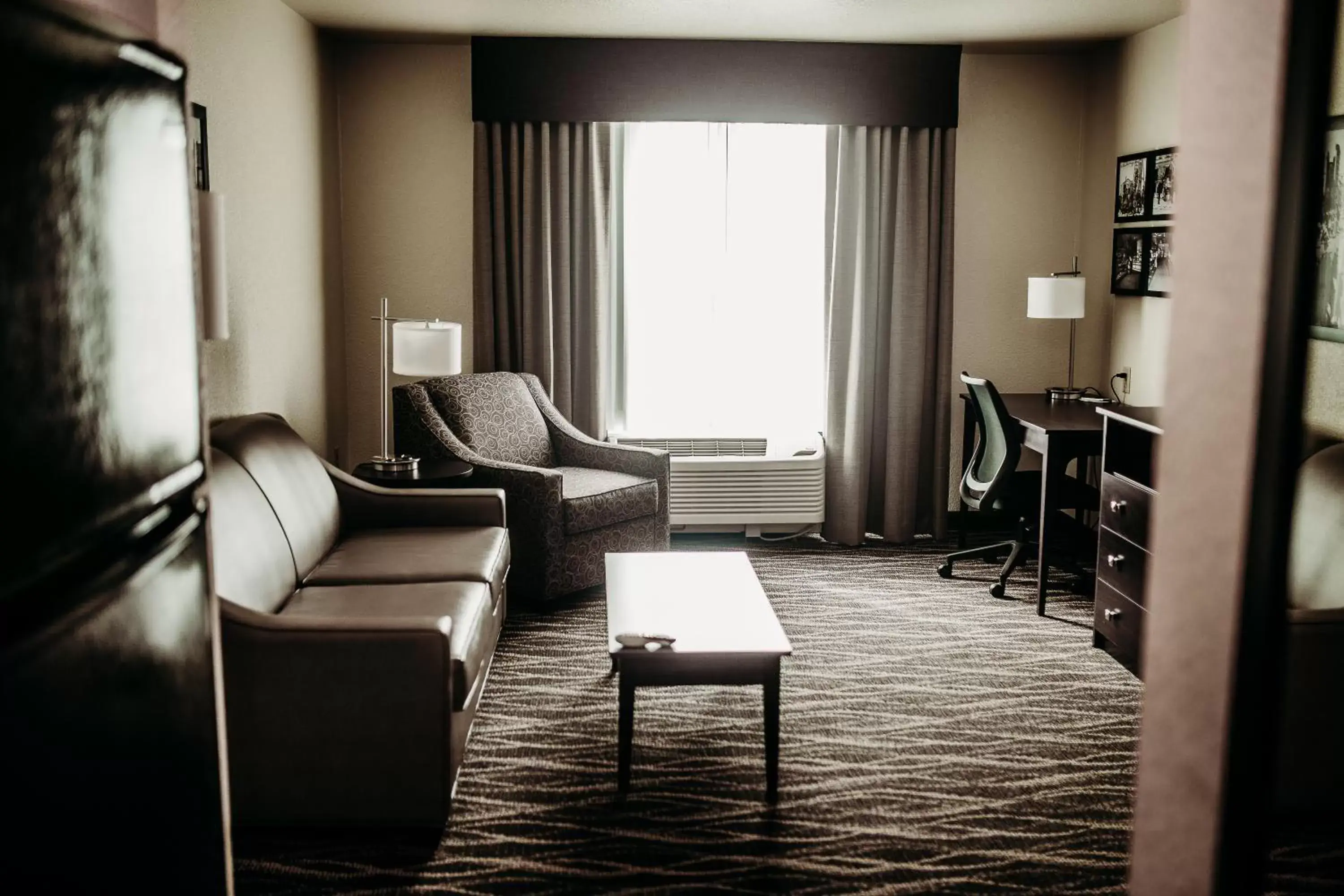 Living room in Cobblestone Hotel & Suites International Falls Living room in Cobblestone Hotel & Suites International Falls