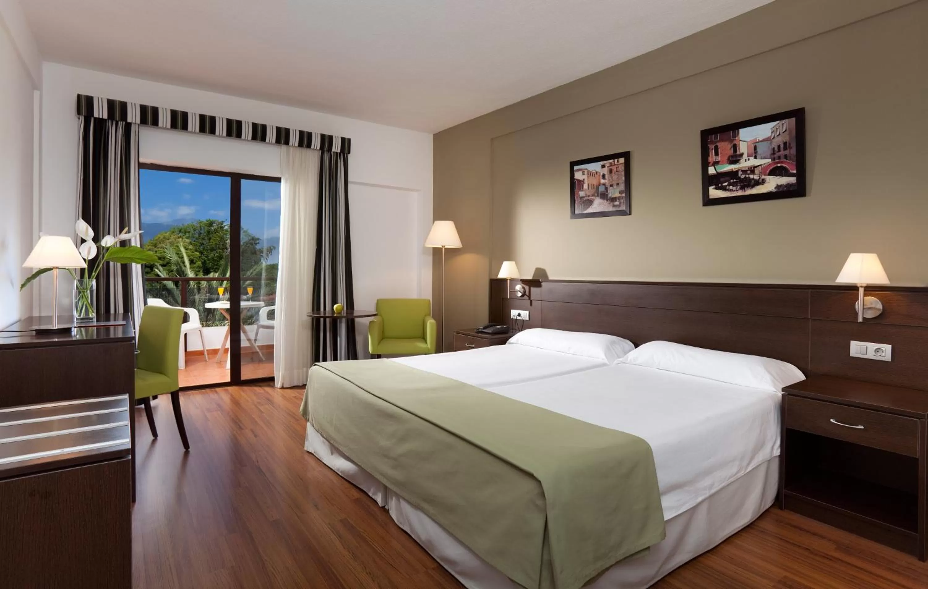 Bedroom, Bed in TRH Taoro Garden - Only Adults