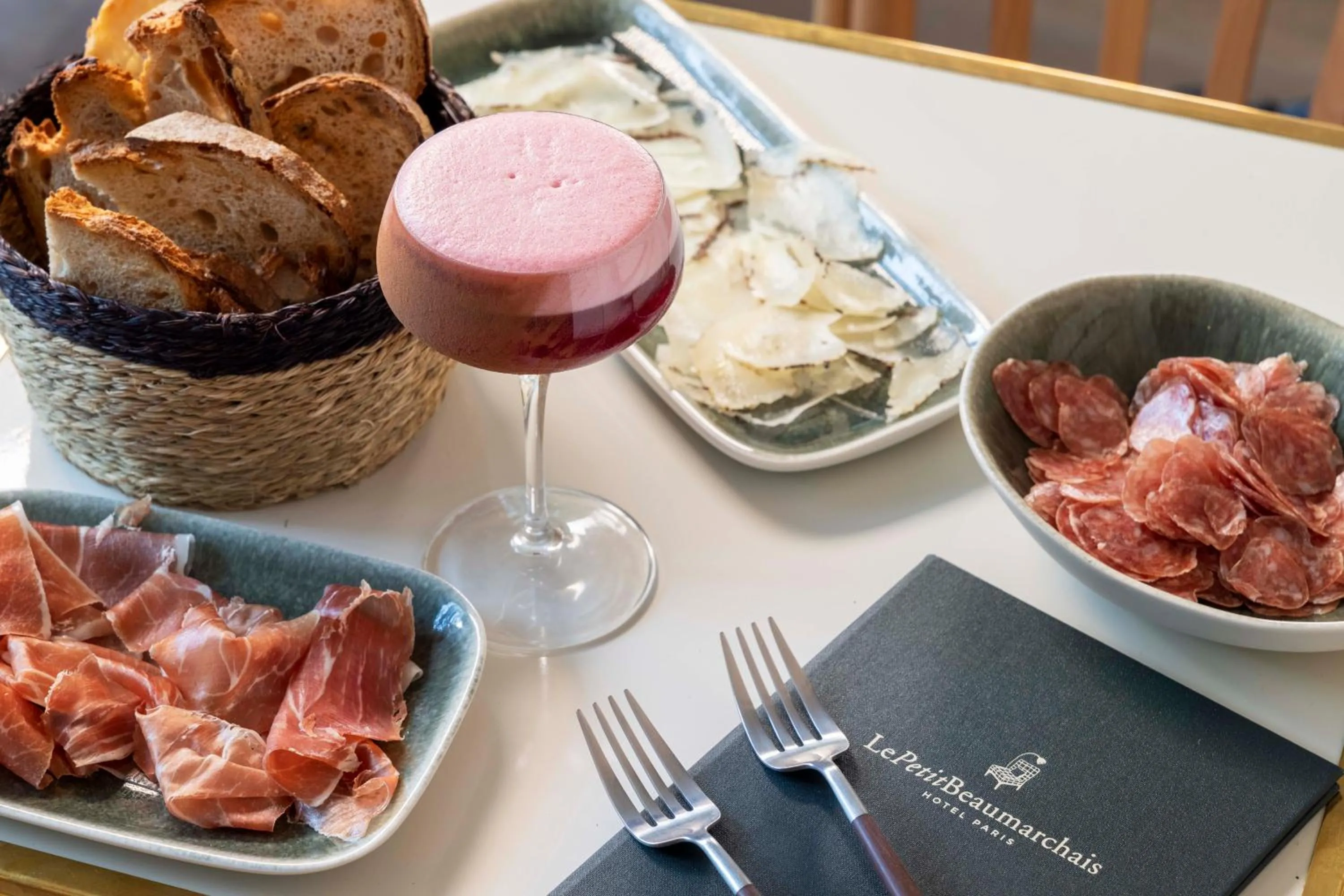 Property building in Le Petit Beaumarchais Hotel & Spa