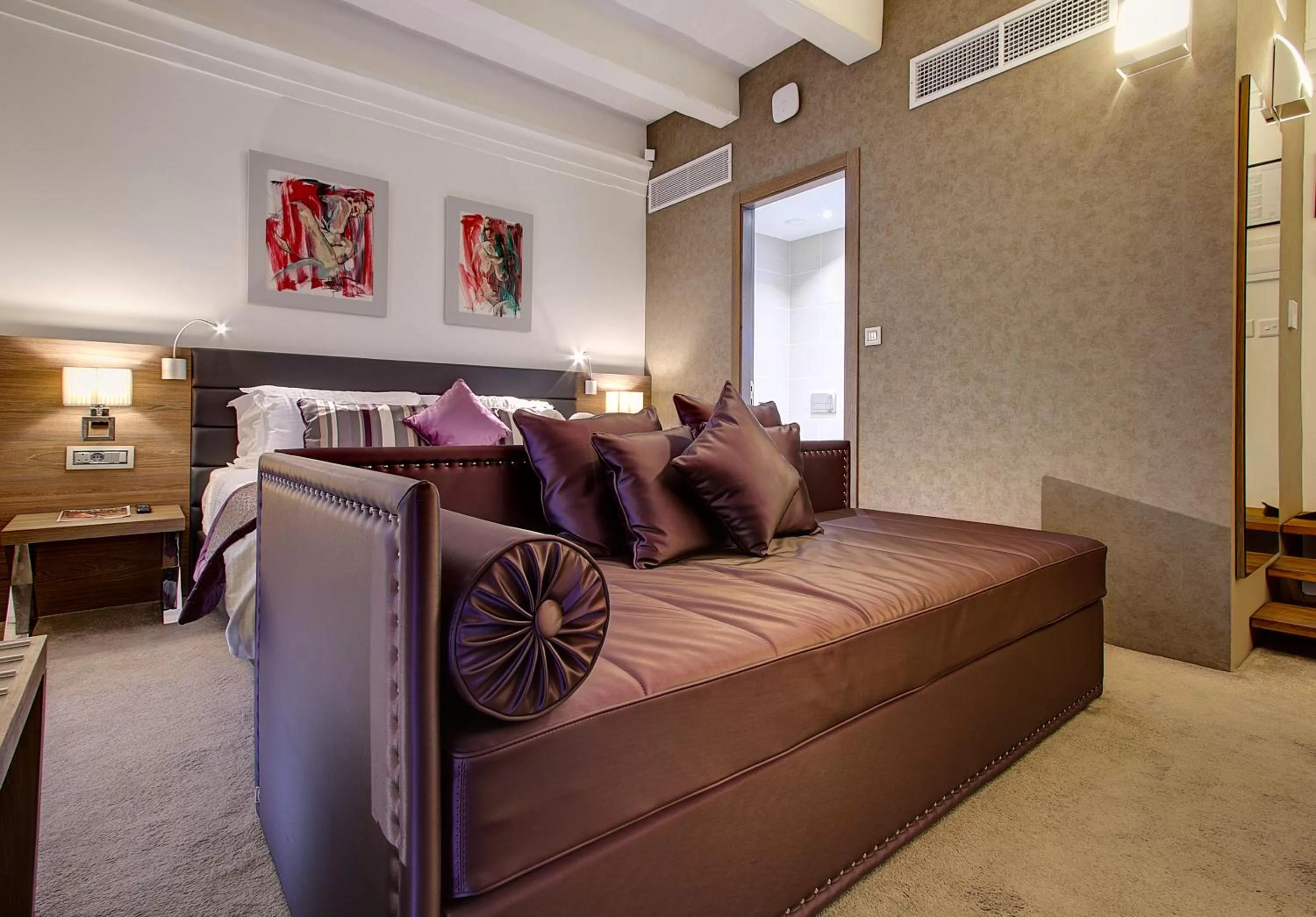 Bed in Palazzo Paolina Boutique Hotel