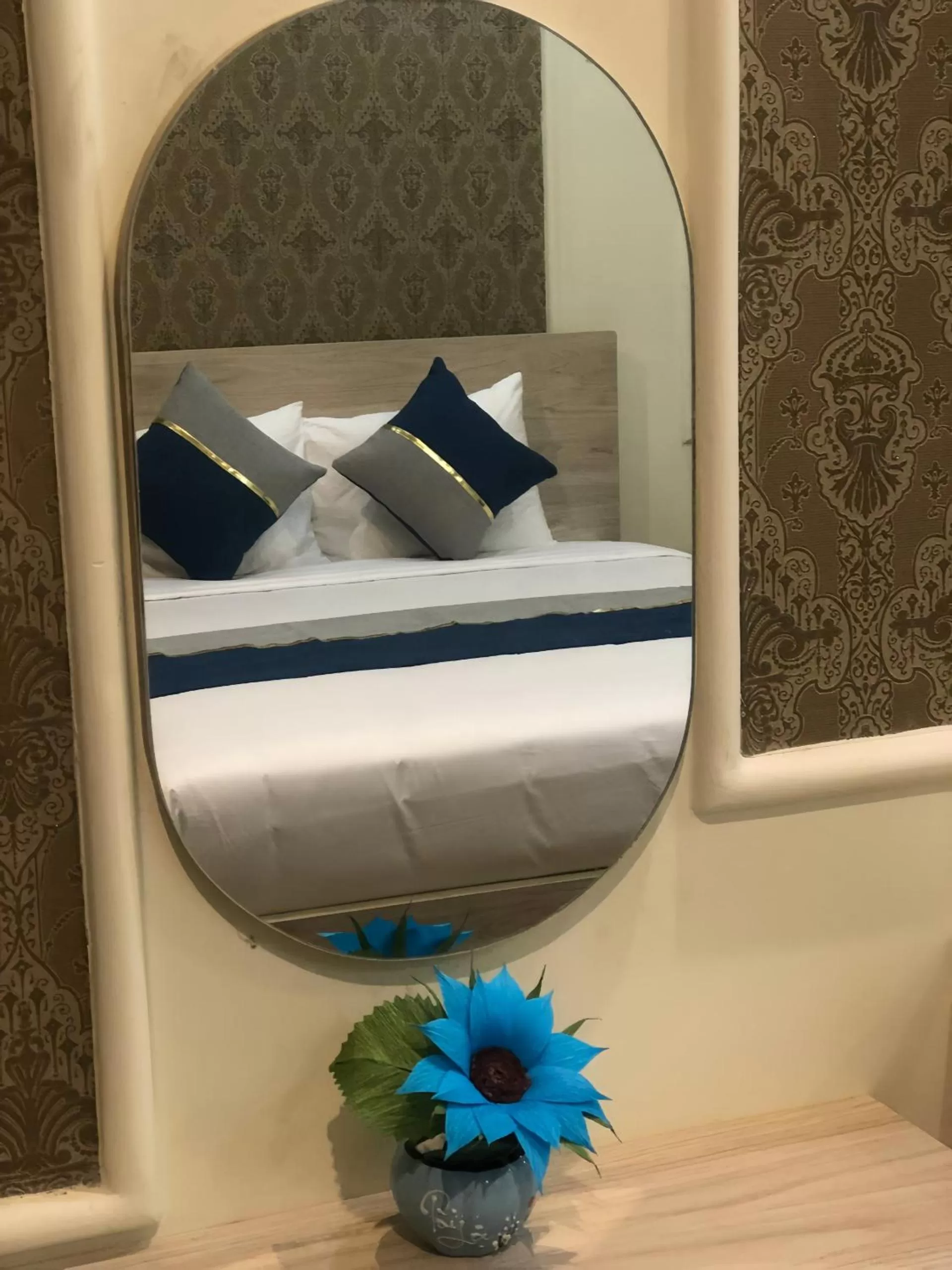 Bed in Chez Lotus Rose