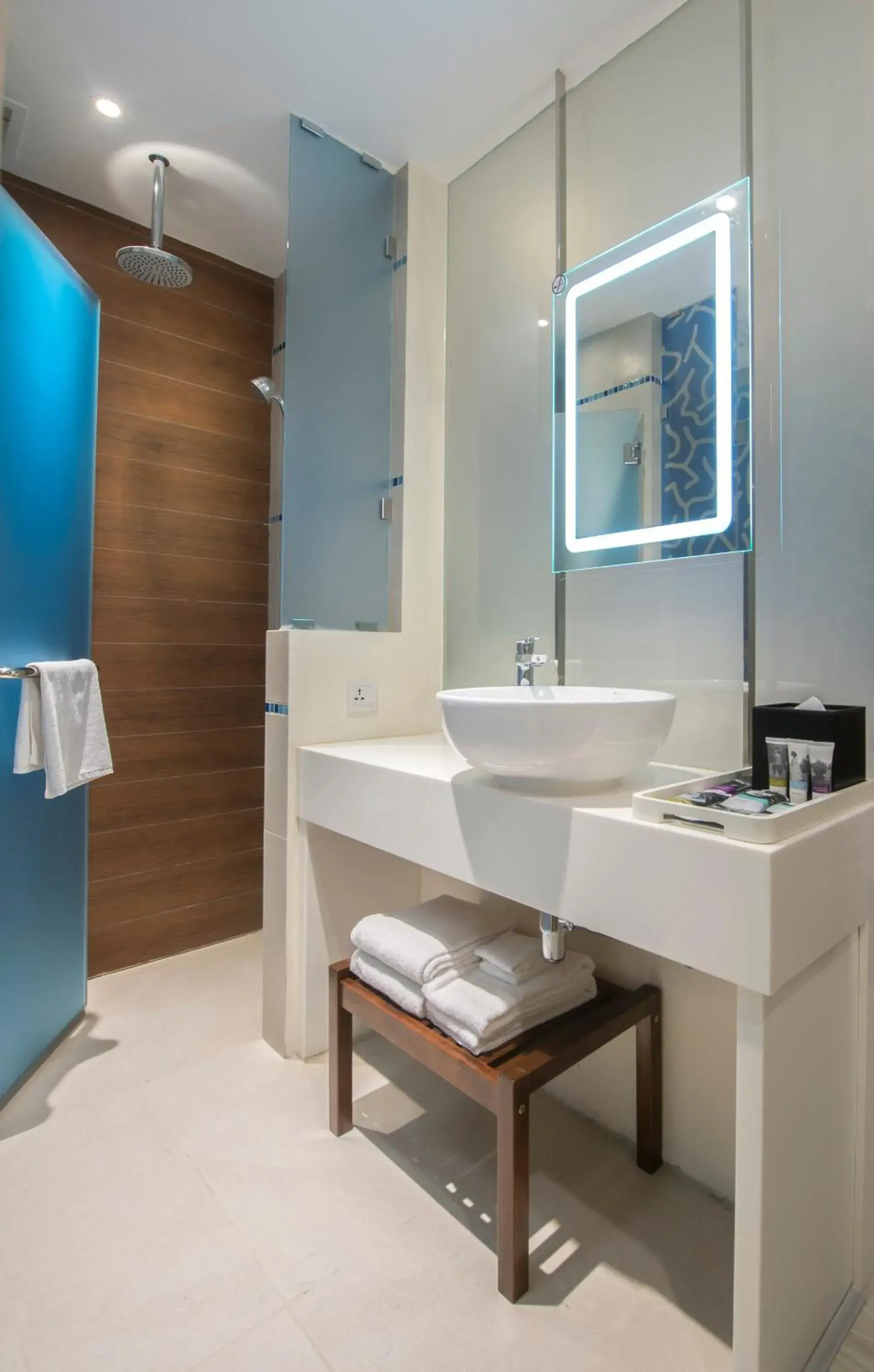 Bathroom in Mercure Kota Kinabalu City Centre