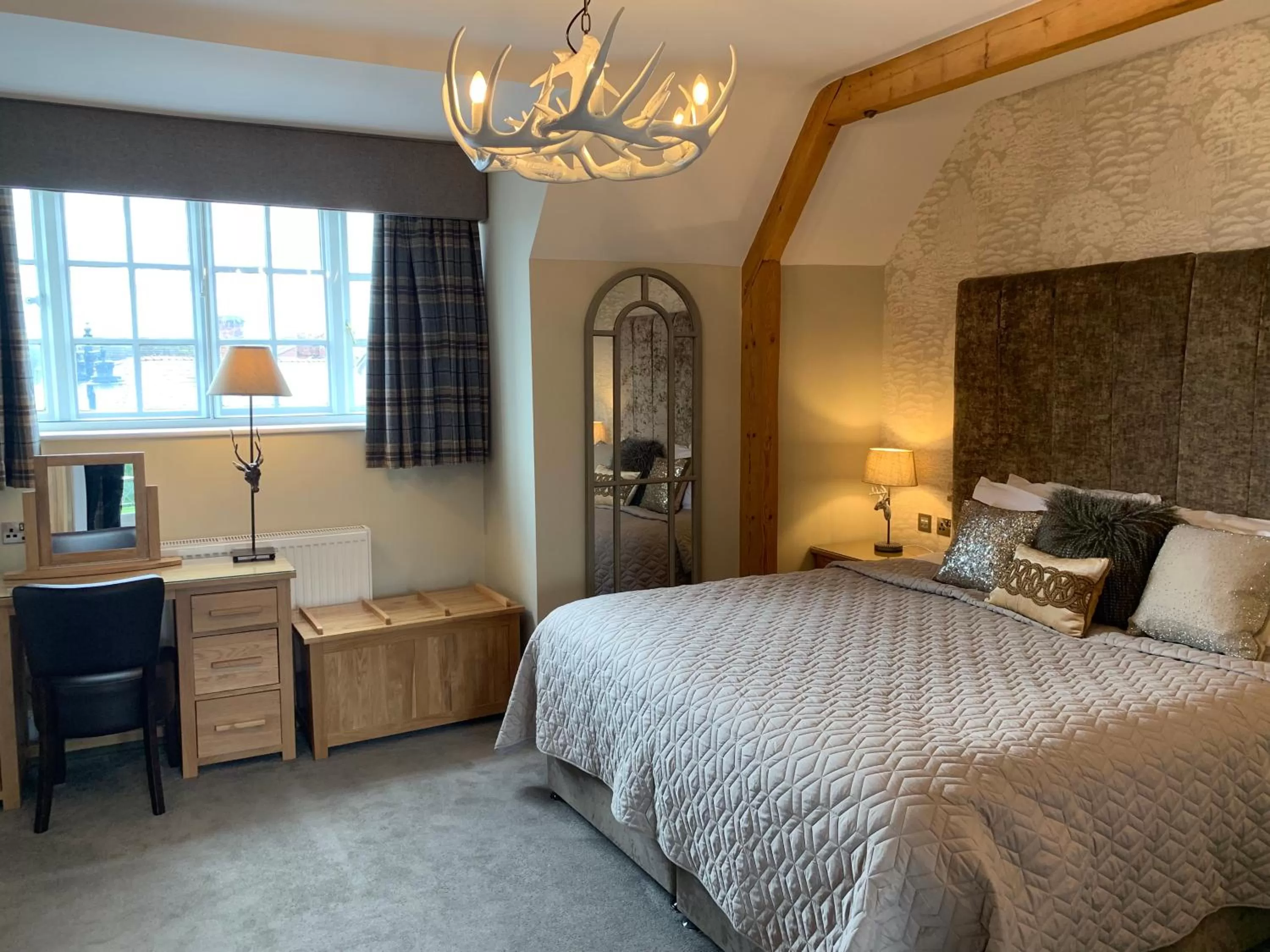 One-Bedroom Suite in The Wheatsheaf Hotel, Sandbach