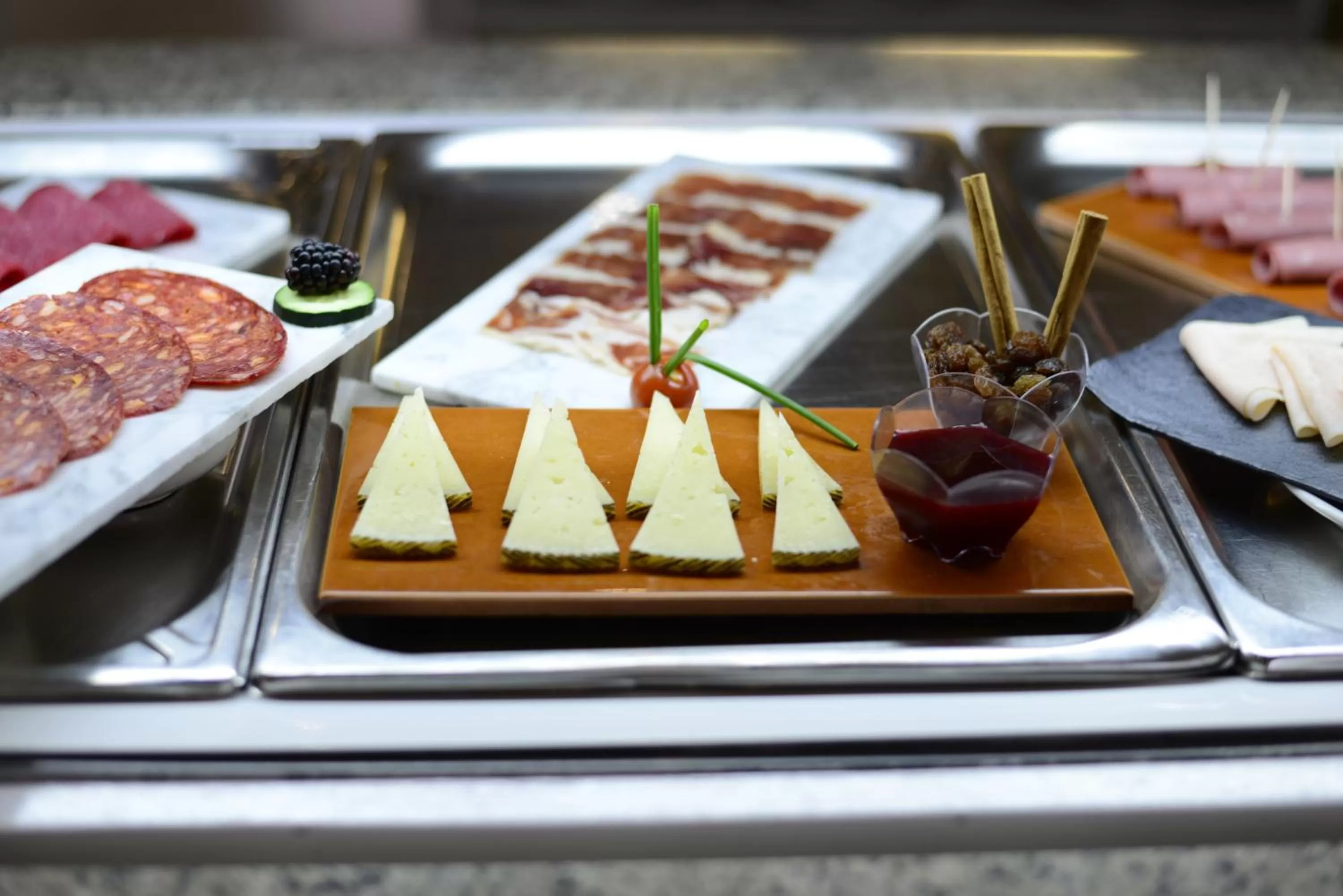 Restaurant/places to eat in Hotel TRH La Motilla