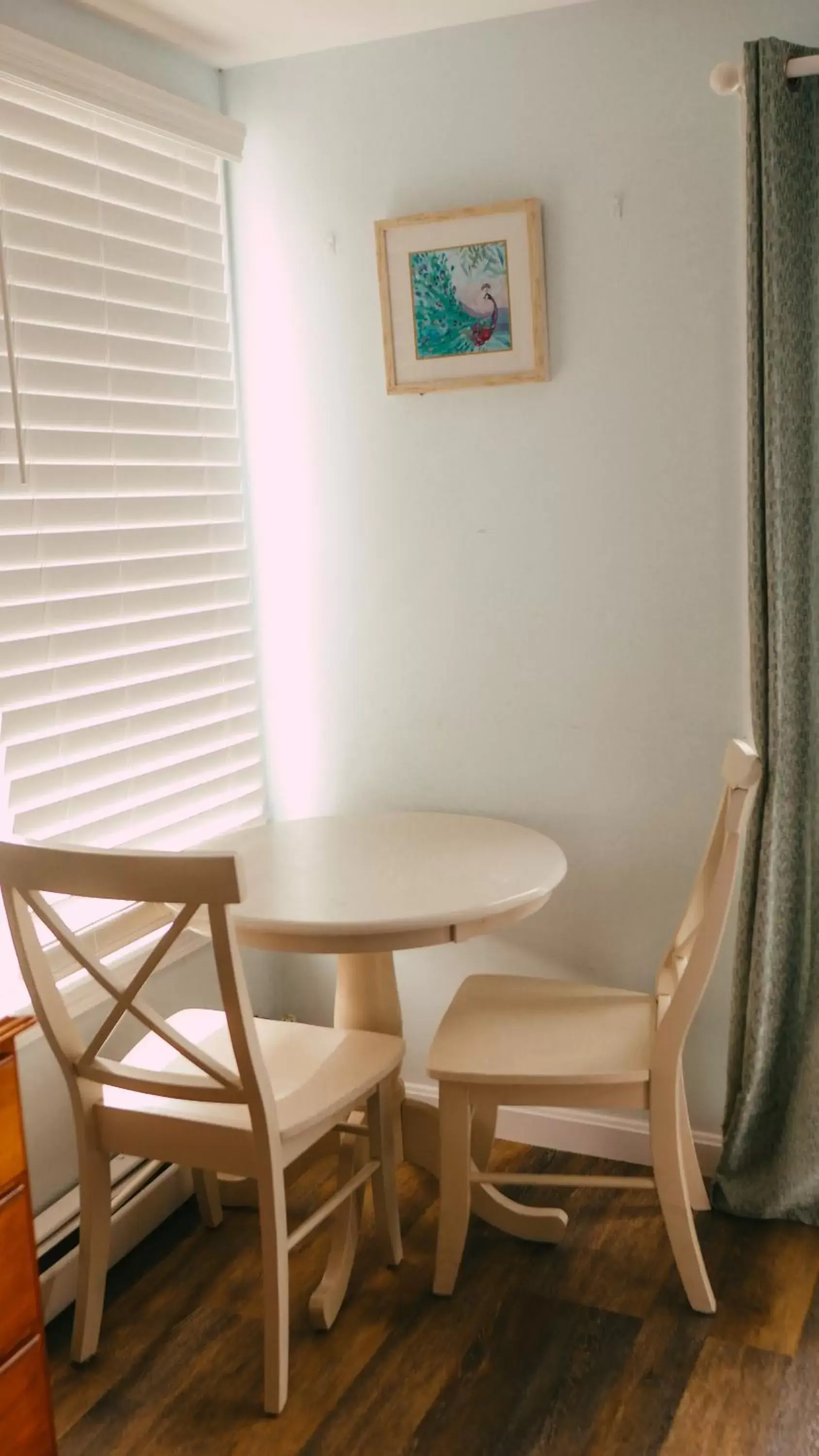 Dining Area in The Atlantic Motel