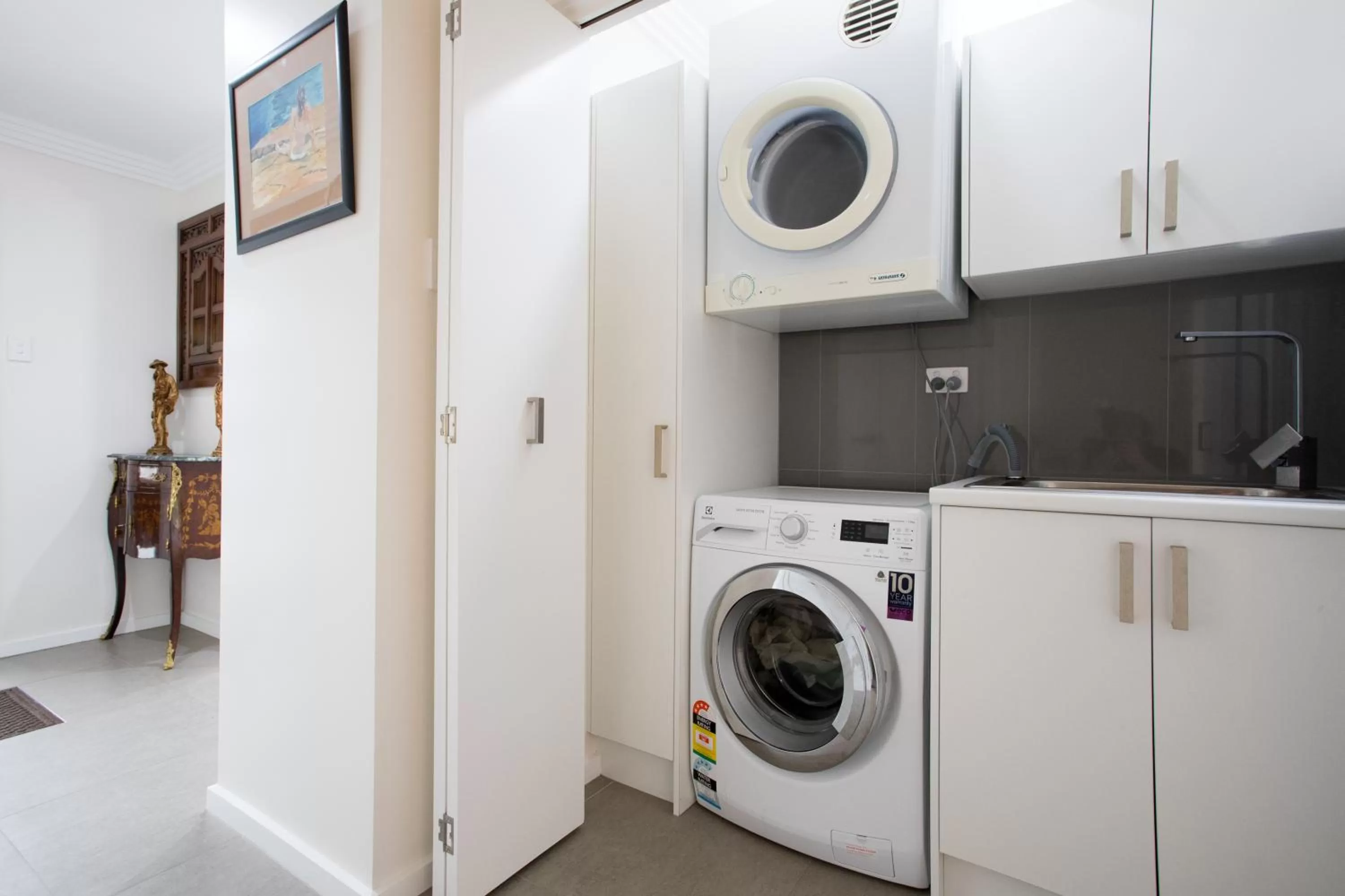 laundry in Armidale Cottage on Barney - House 2