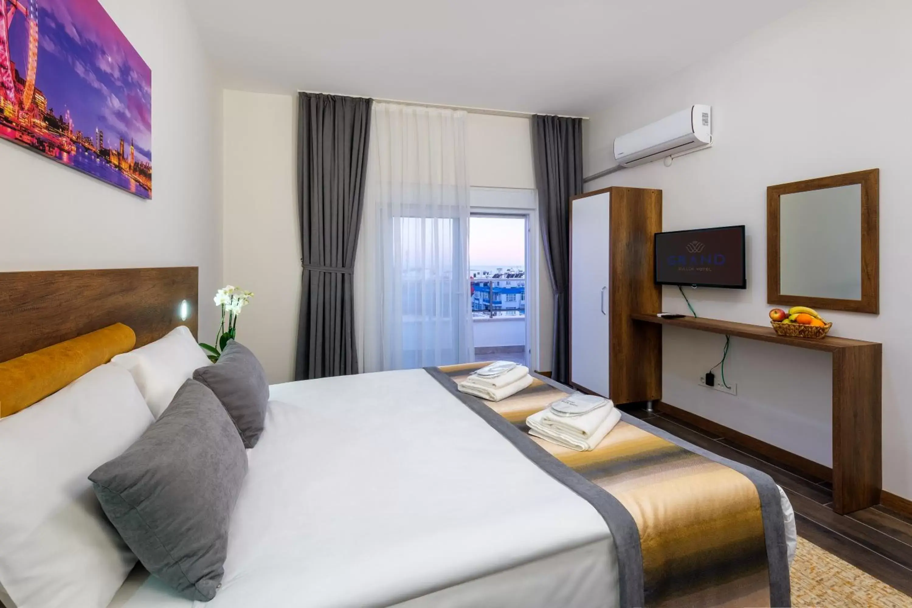 Deluxe Suite in Grand Gulluk Hotel Deluxe Suite in Grand Gulluk Hotel