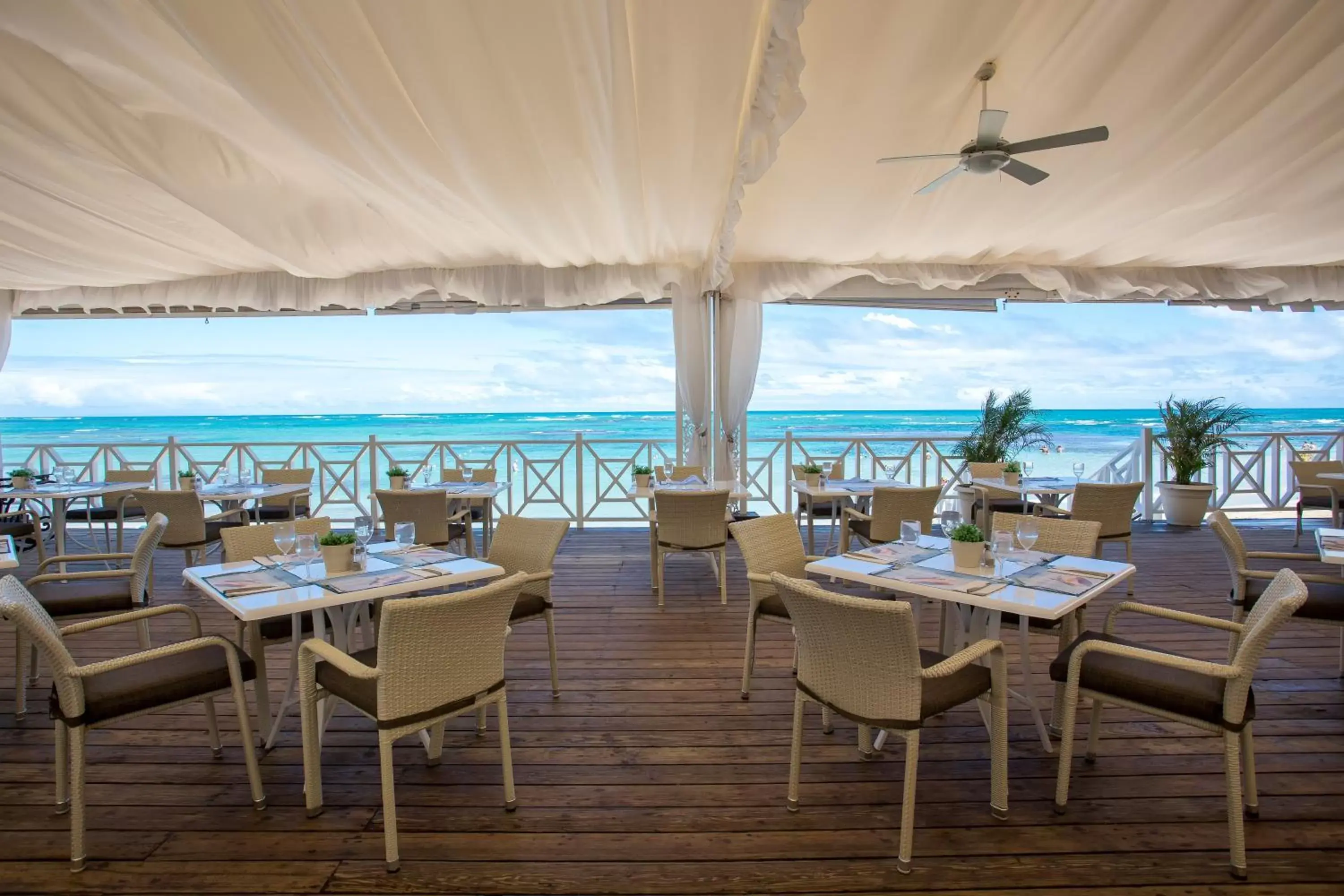 Restaurant/Places to Eat in Bahia Principe Grand El Portillo - All Inclusive